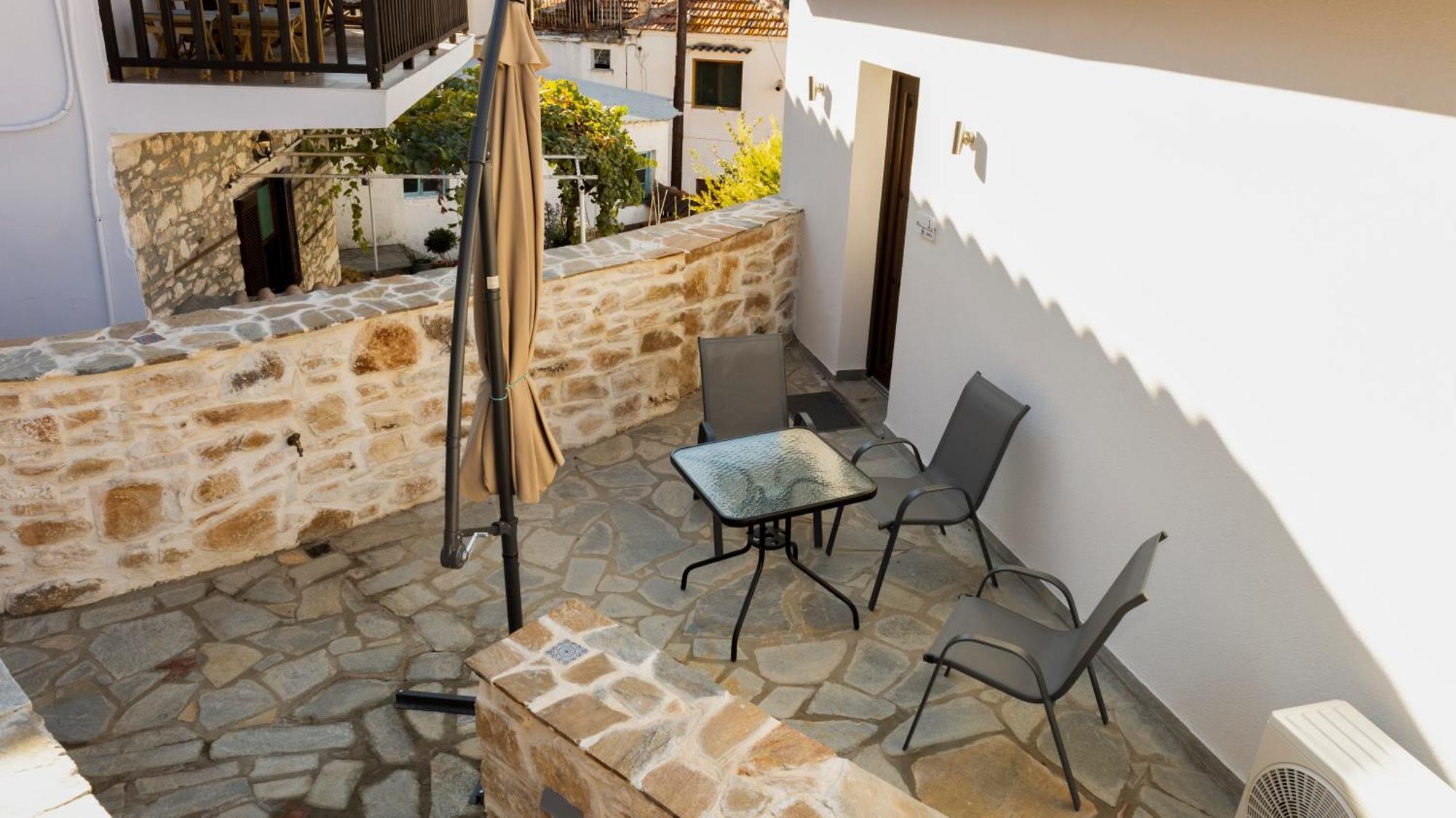 Annousa's House & Aparthotel *