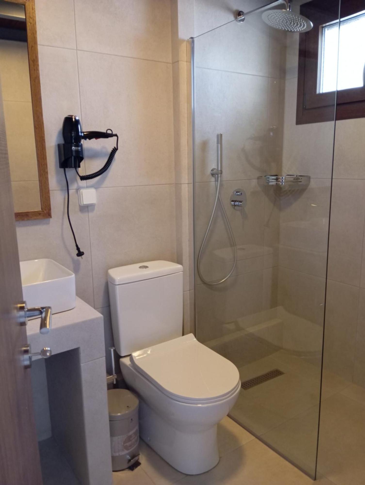 Annousa's House & Aparthotel