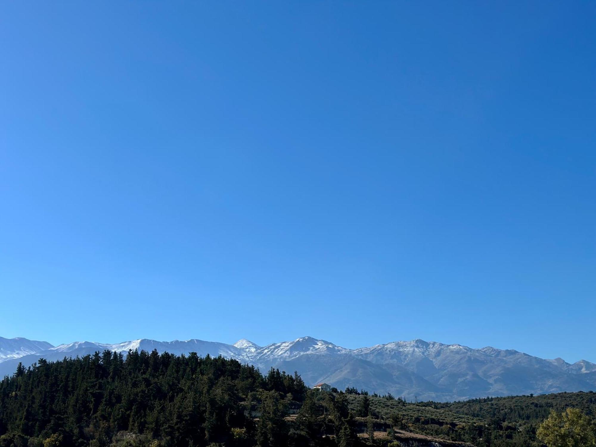 Sunray Sea And Mountain View