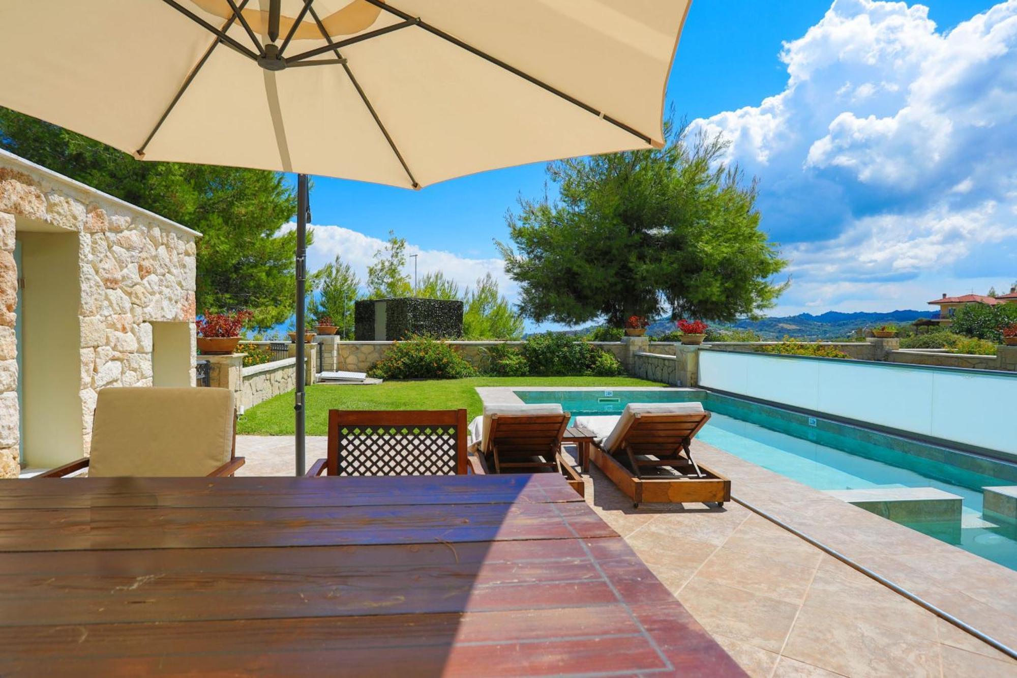 Sunny Epta Villa