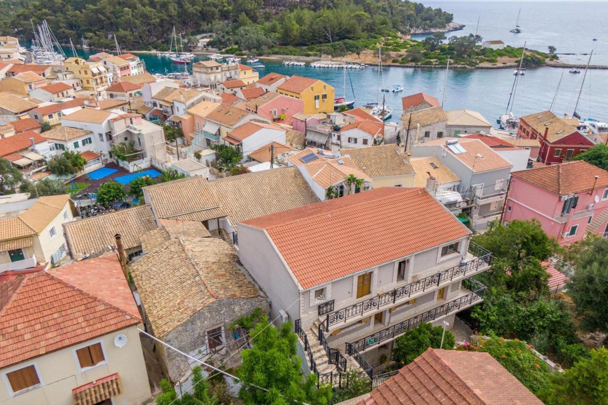 Paxi Apartment Gaios