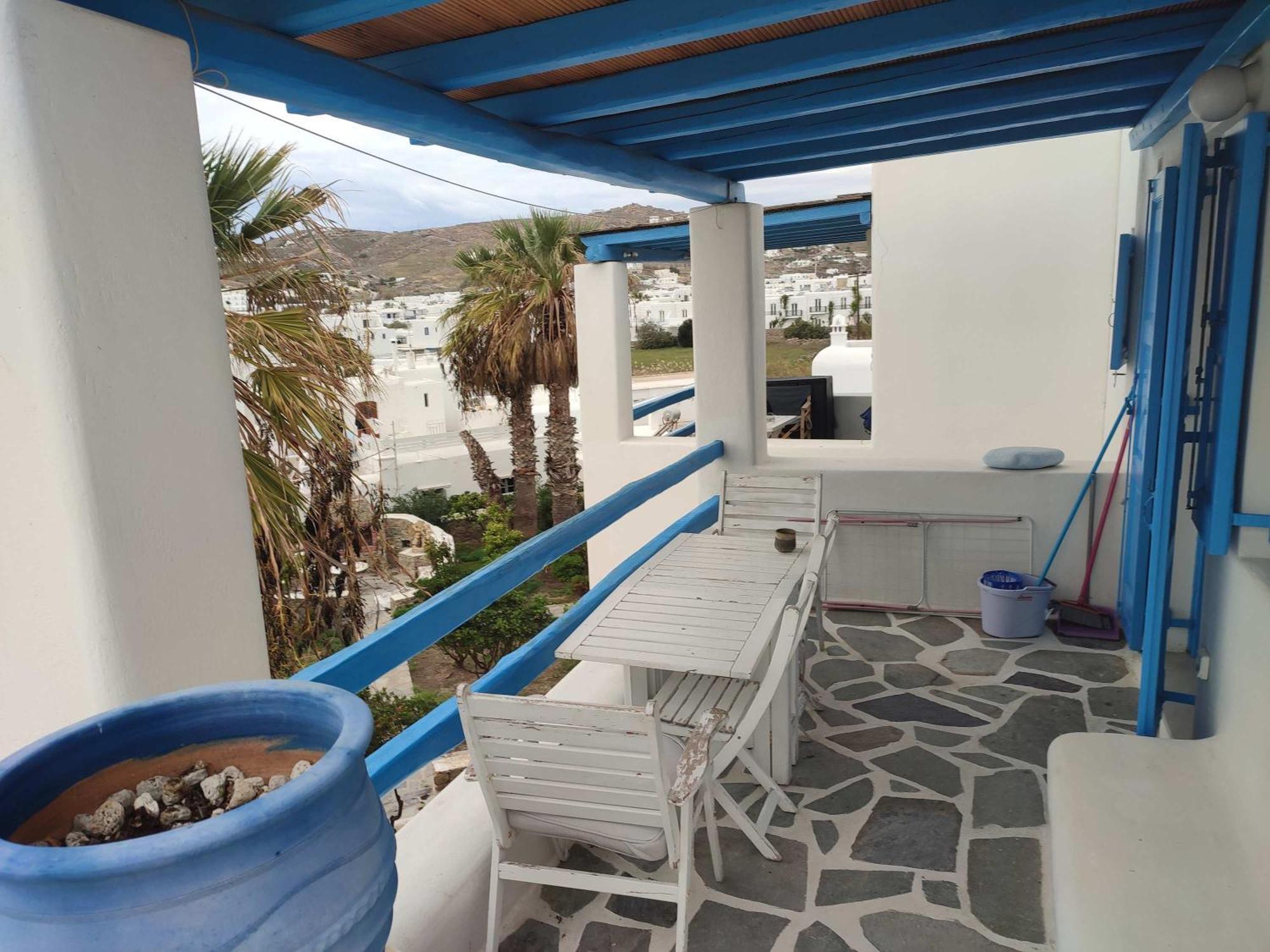 Beachside 2 Bd Stylish Apt W Private Patio