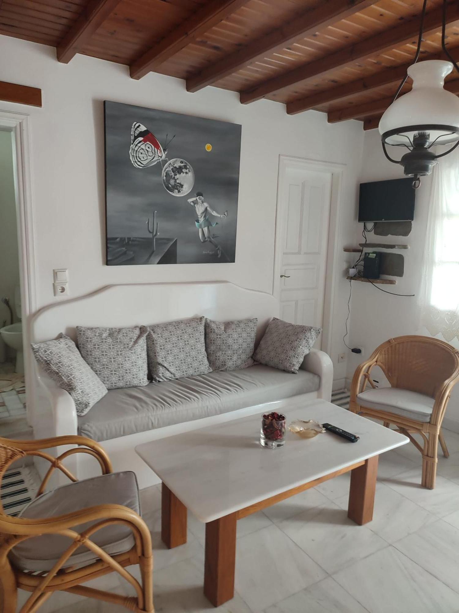 Beachside 2 Bd Stylish Apt W Private Patio Apartment Ornos (Mykonos)