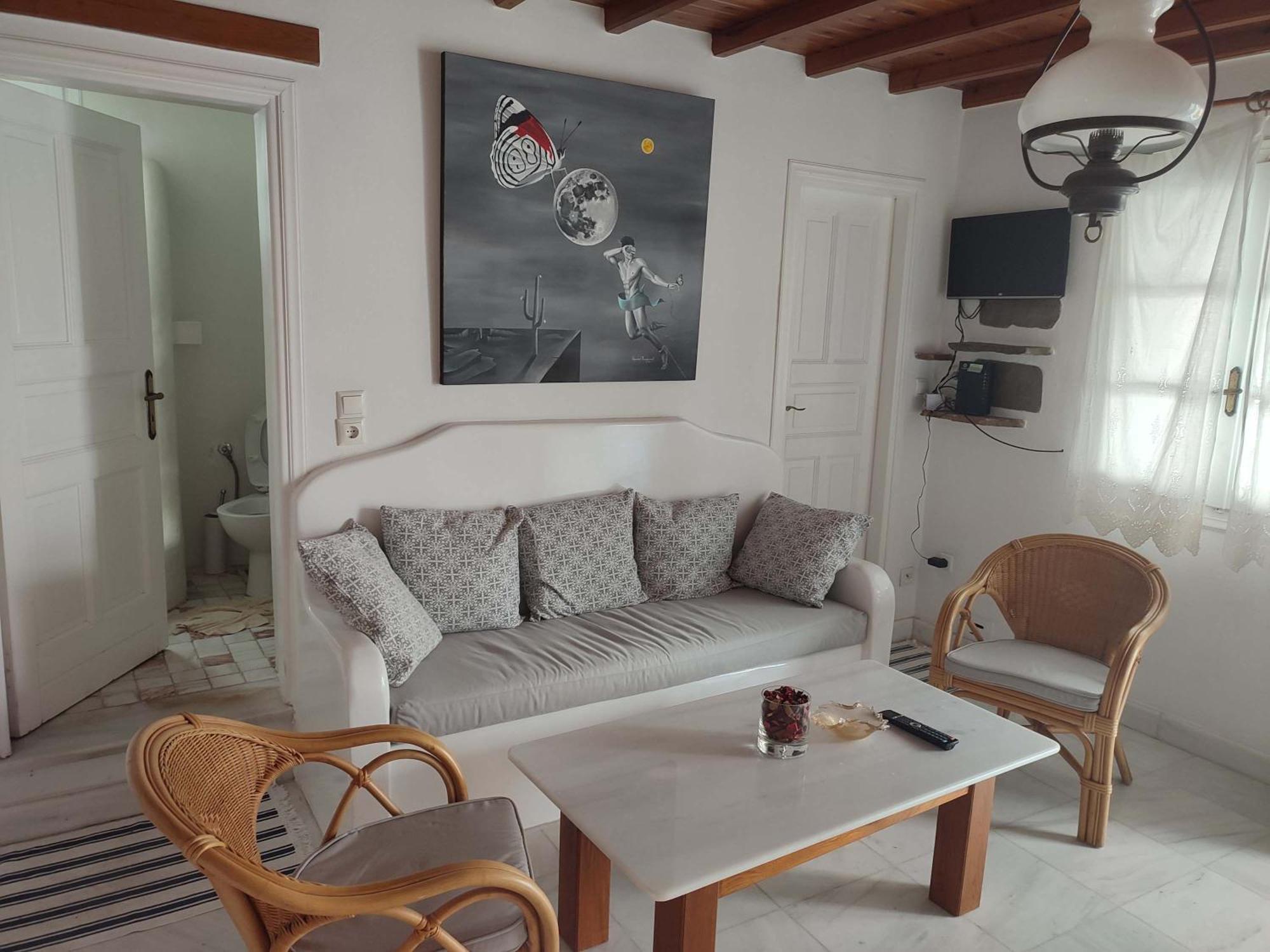 Beachside 2 Bd Stylish Apt W Private Patio Apartment