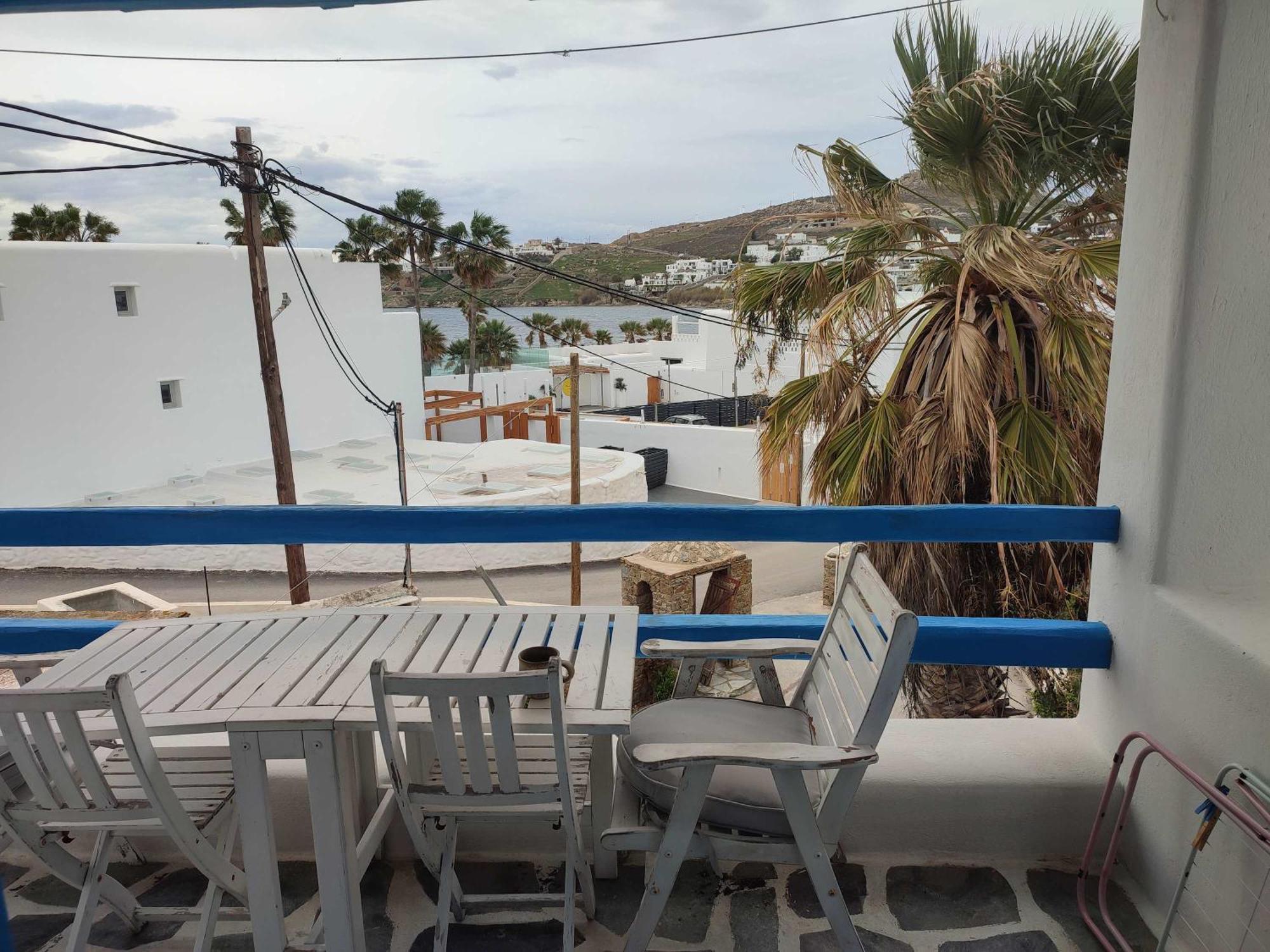 Beachside 2 Bd Stylish Apt W Private Patio Apartment *