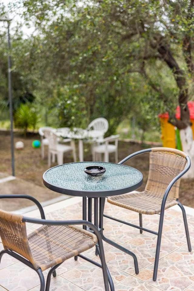 Corfiot With Seaviews To Holiday home Halikounas
