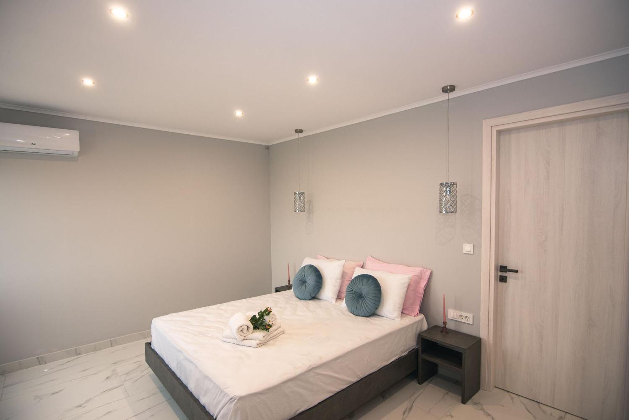 Gigi Star Luxury With Pool, Sea View Apartment *