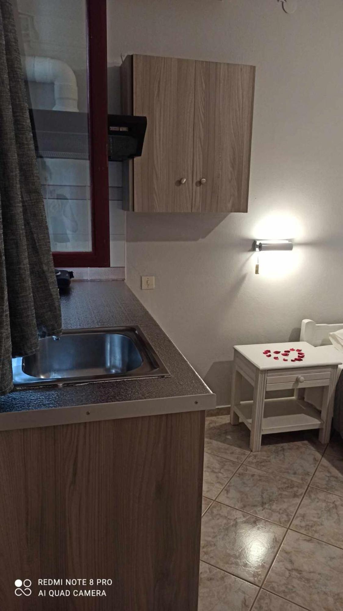 Orfeas Molivos Aparthotel