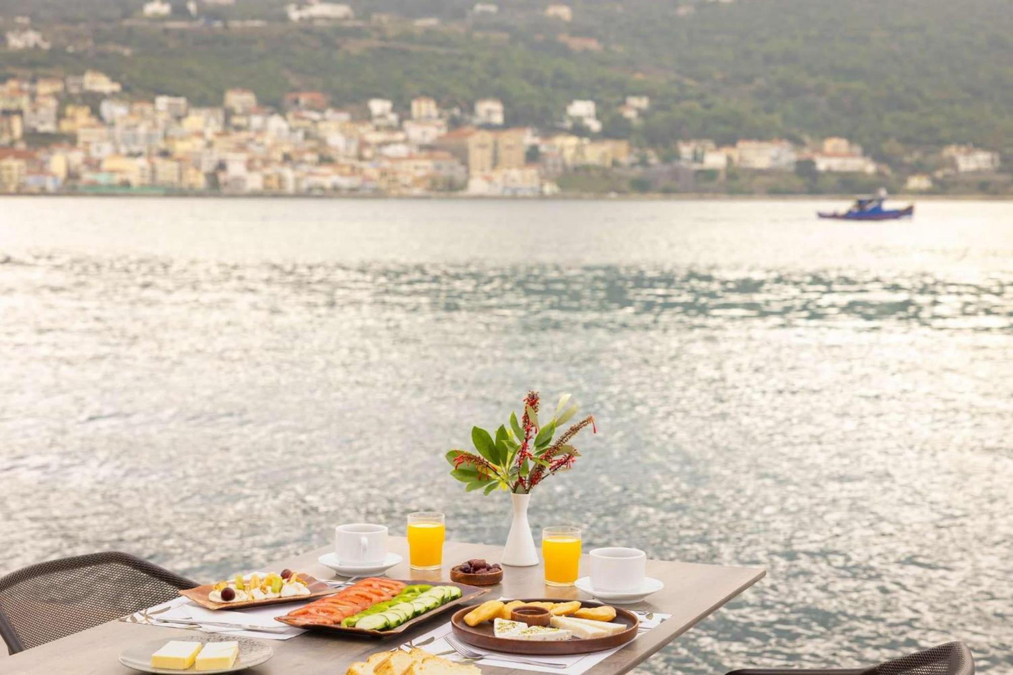Aeolis Hotel