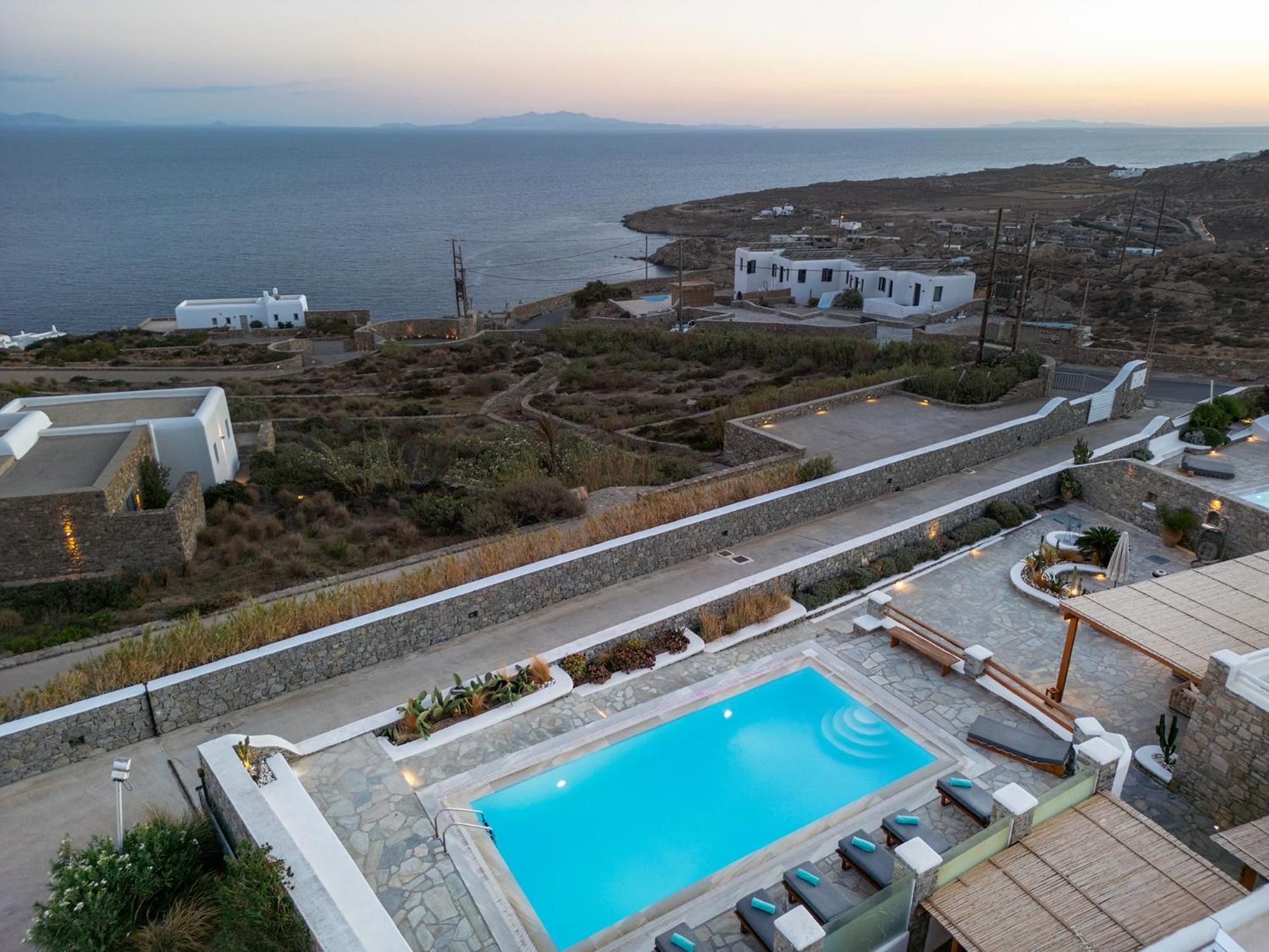 Mando Pool Villas W Sea Views - Five Bedrooms Villa *