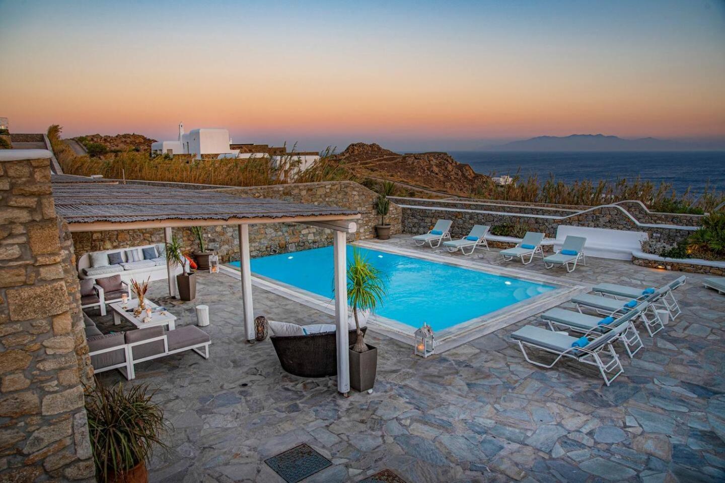 Mando Pool Villas W Sea Views - Five Bedrooms *