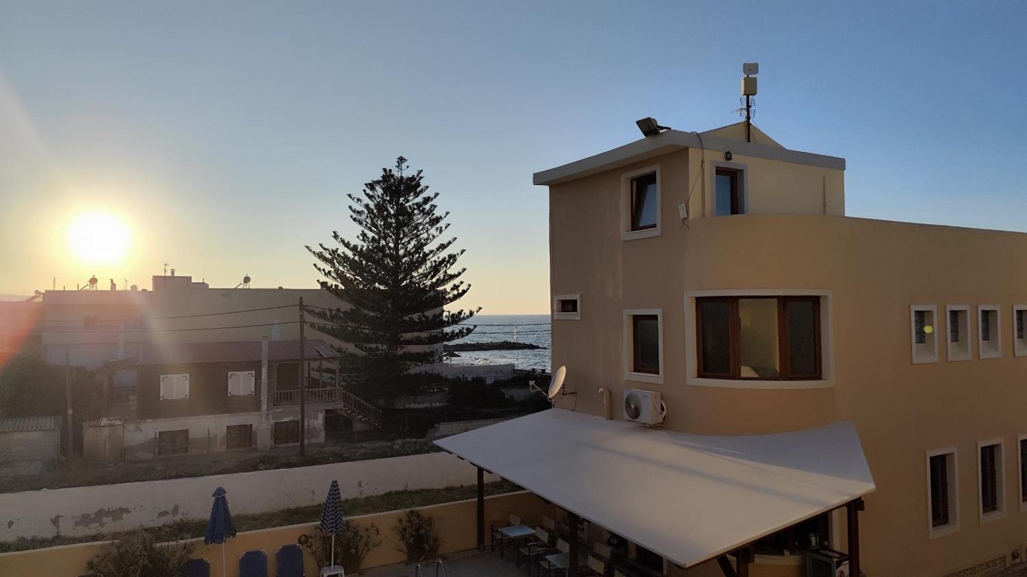 Niros Beachfront Aparthotel
