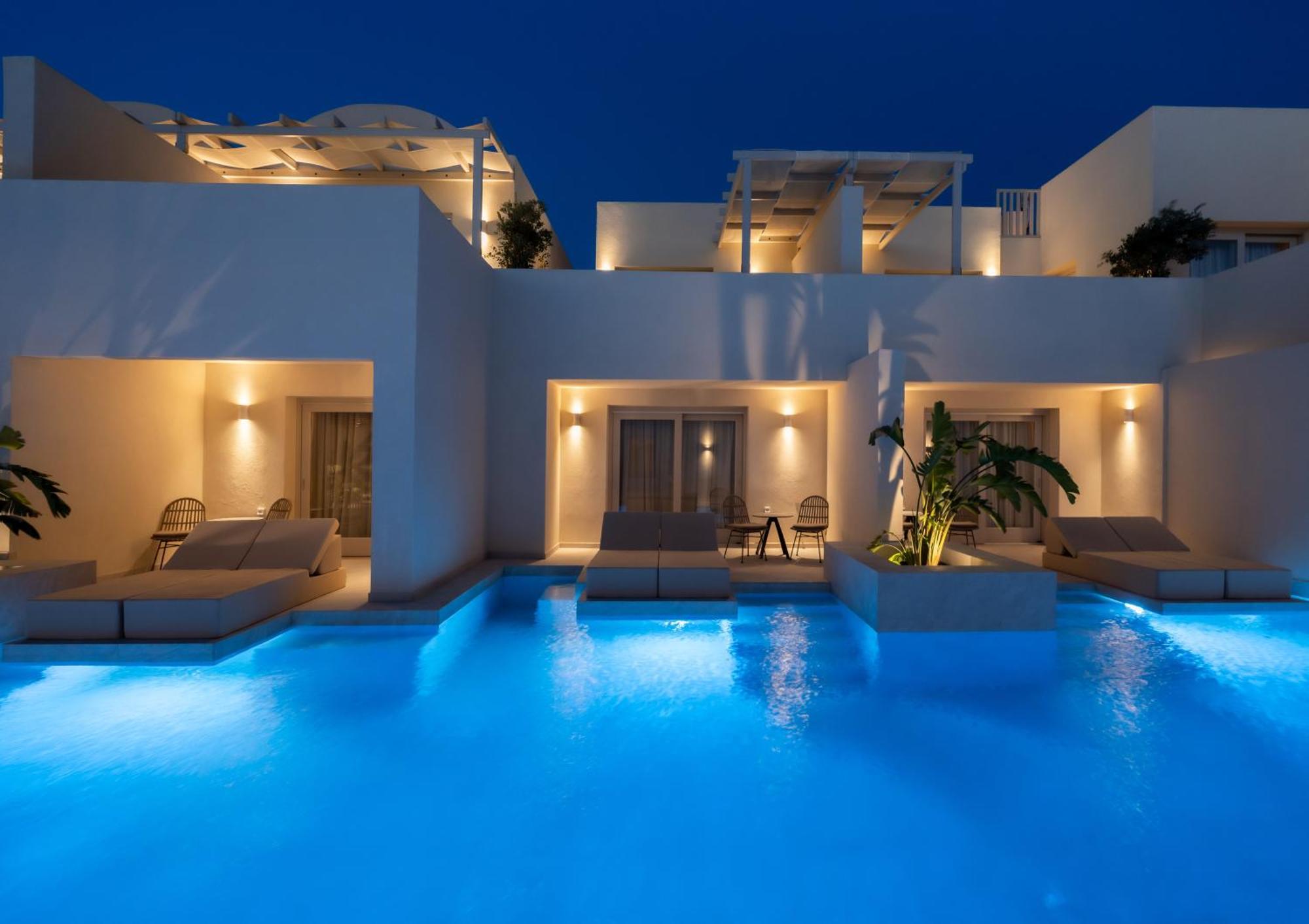 Heyday Luxury * Perissa (Santorini)