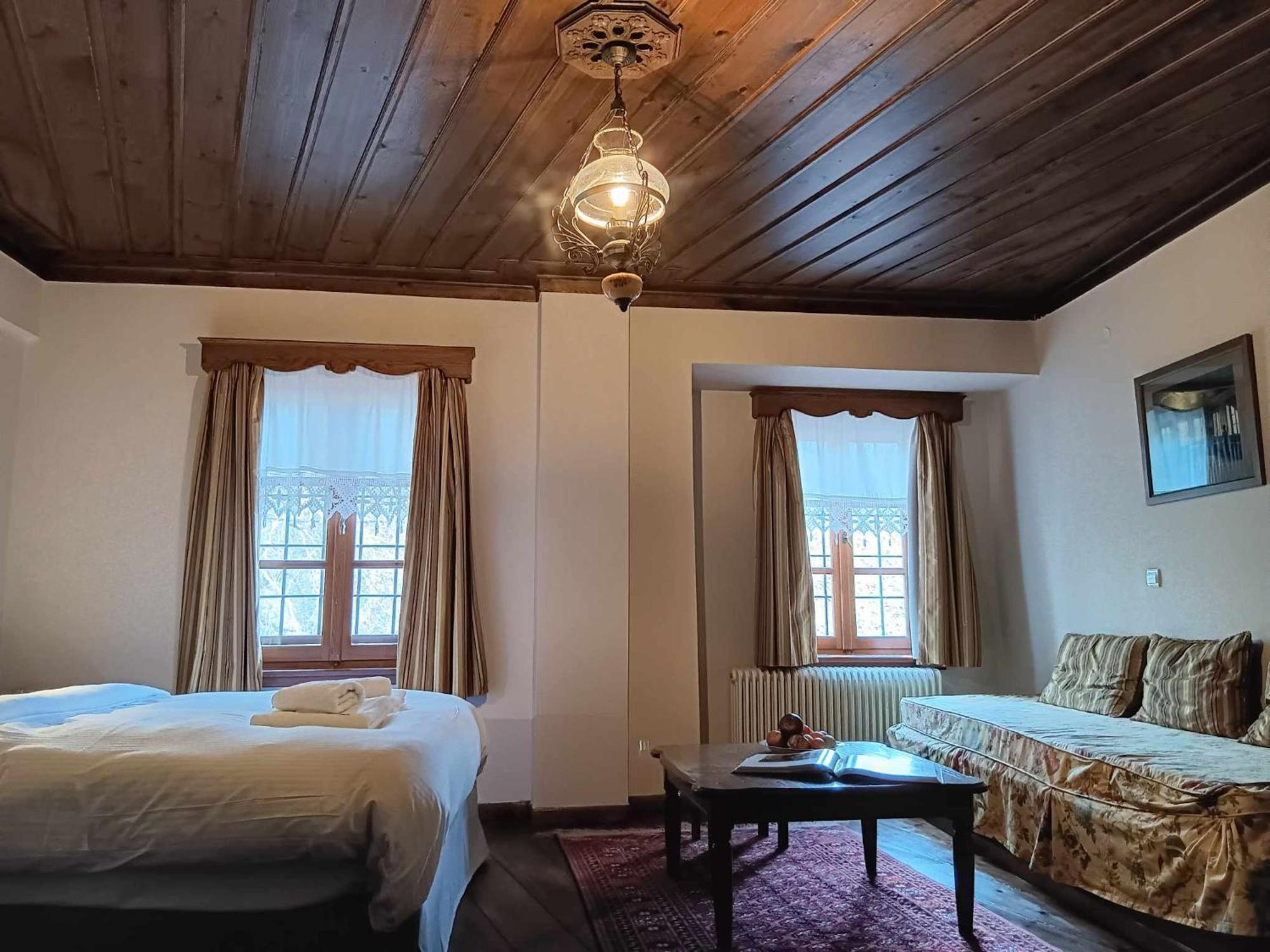En Chora Vezitsa Guest house