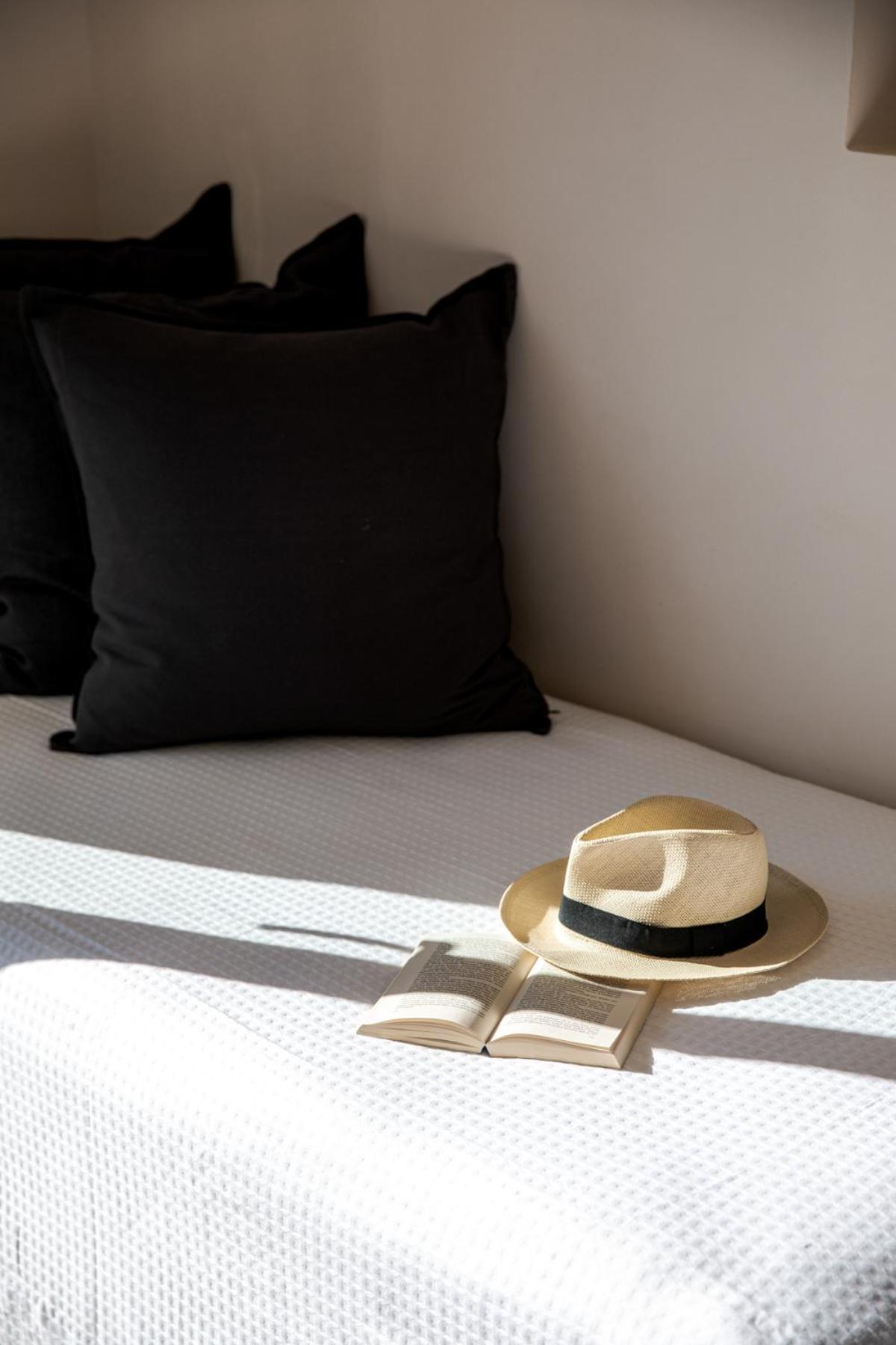 Hotel Aneroussa 3*