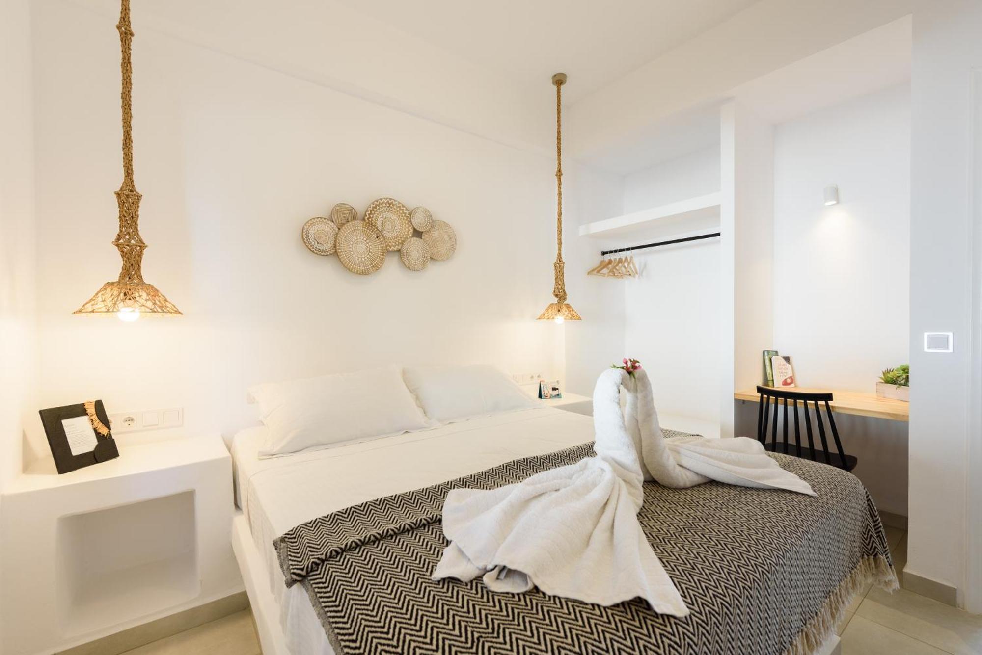 Anixis Paros Aliki (Paros)