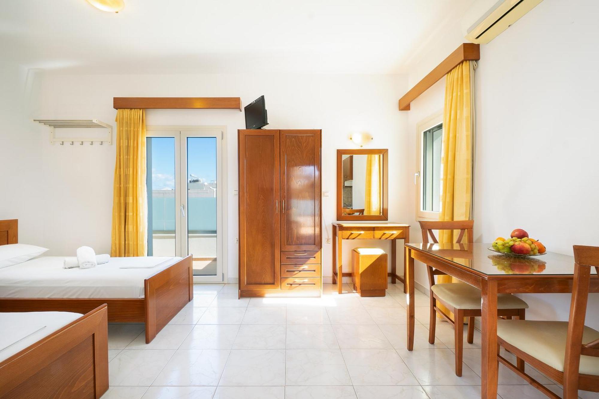 Georgina 2* Agia Marina (Crete)