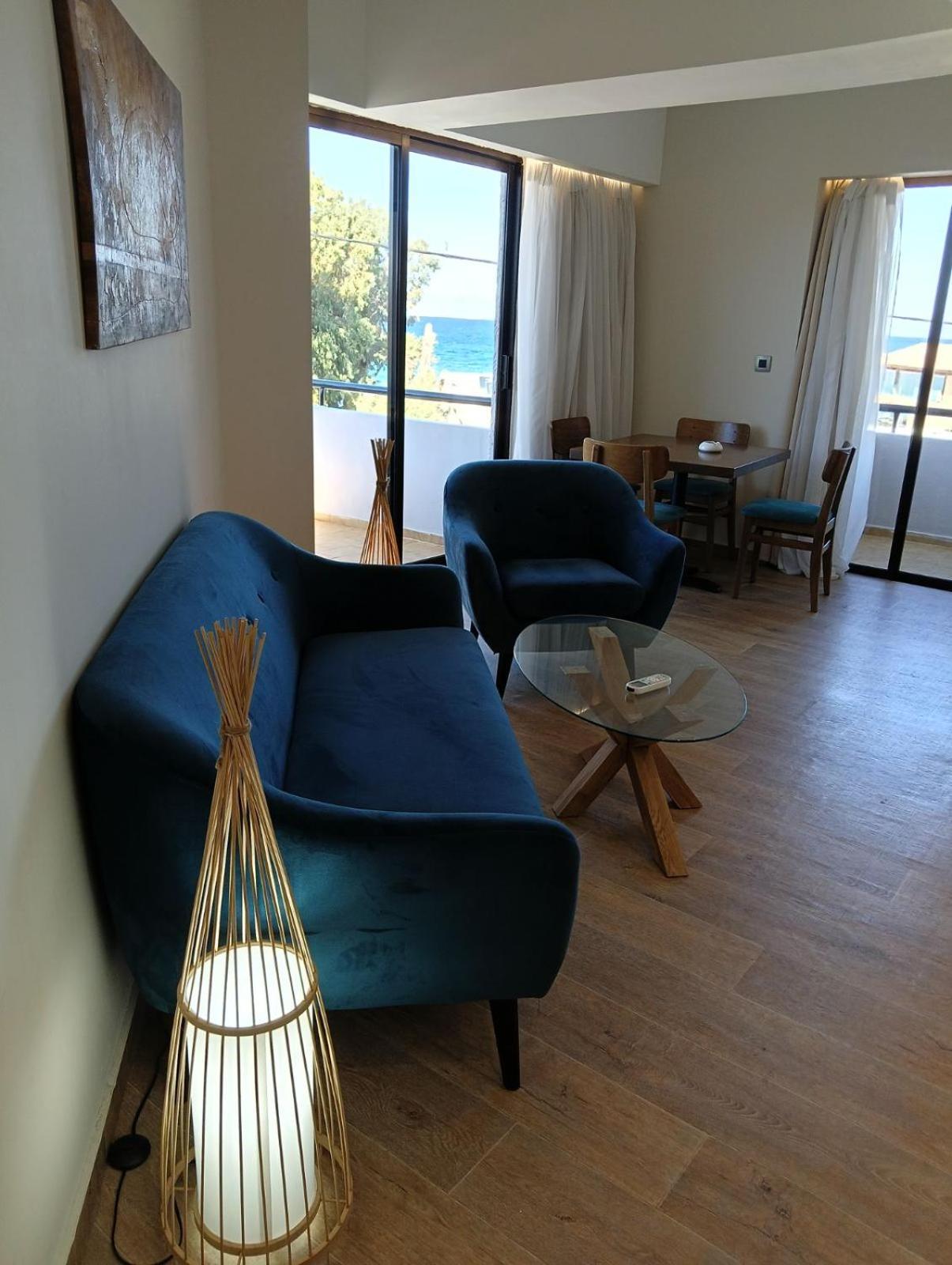Sunny Days Hotel 4*