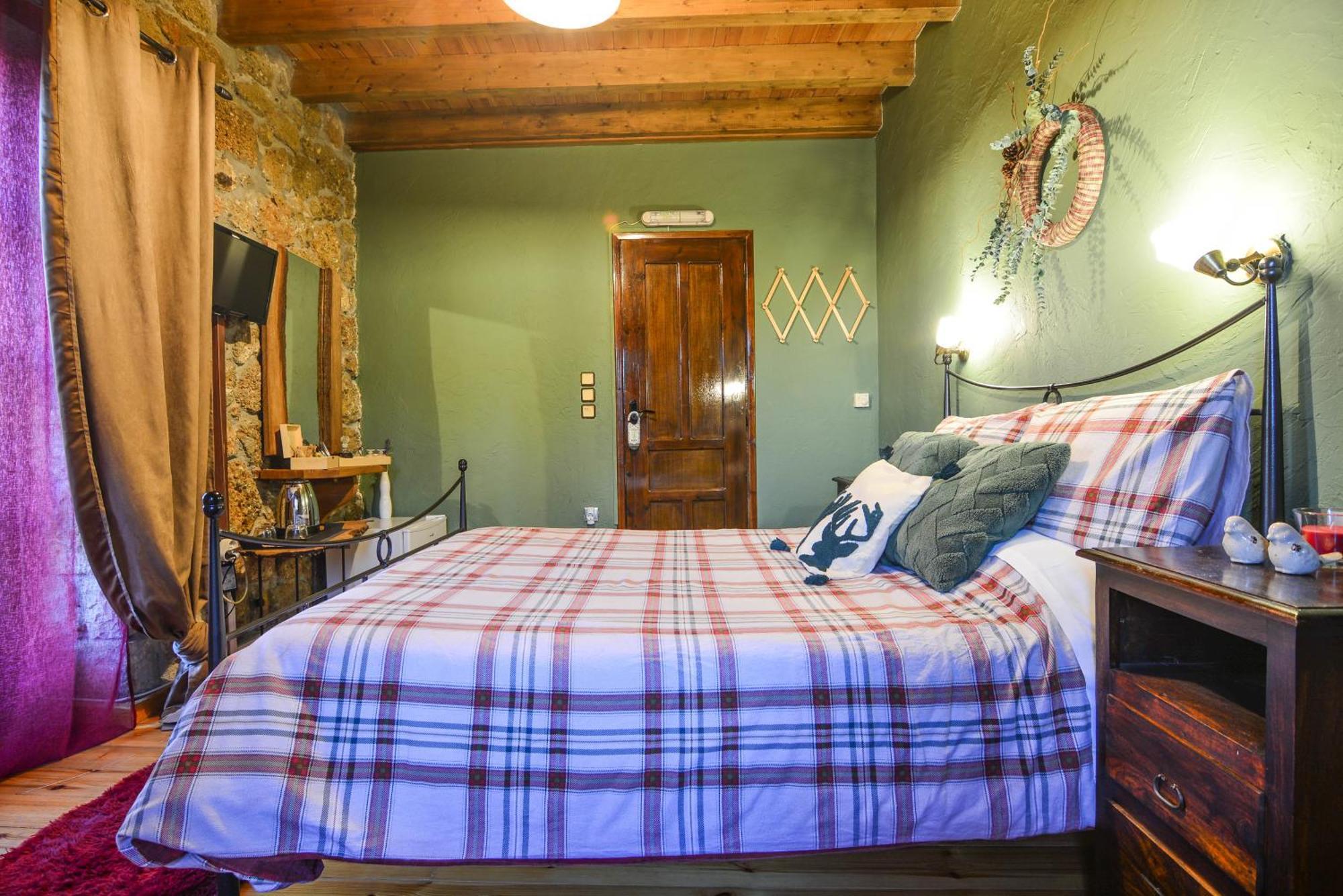 Petrino Guest house *