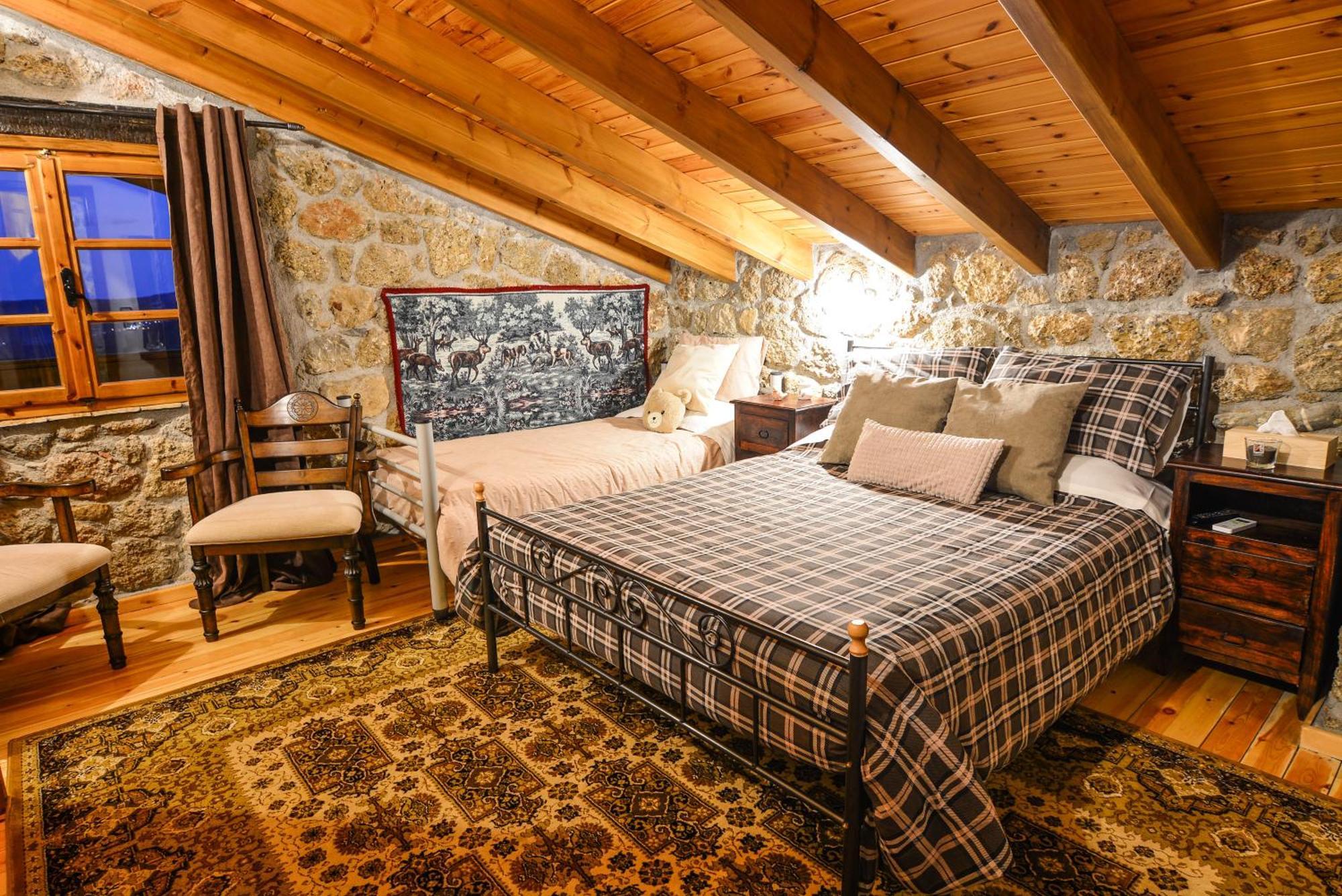 Petrino Guest house *
