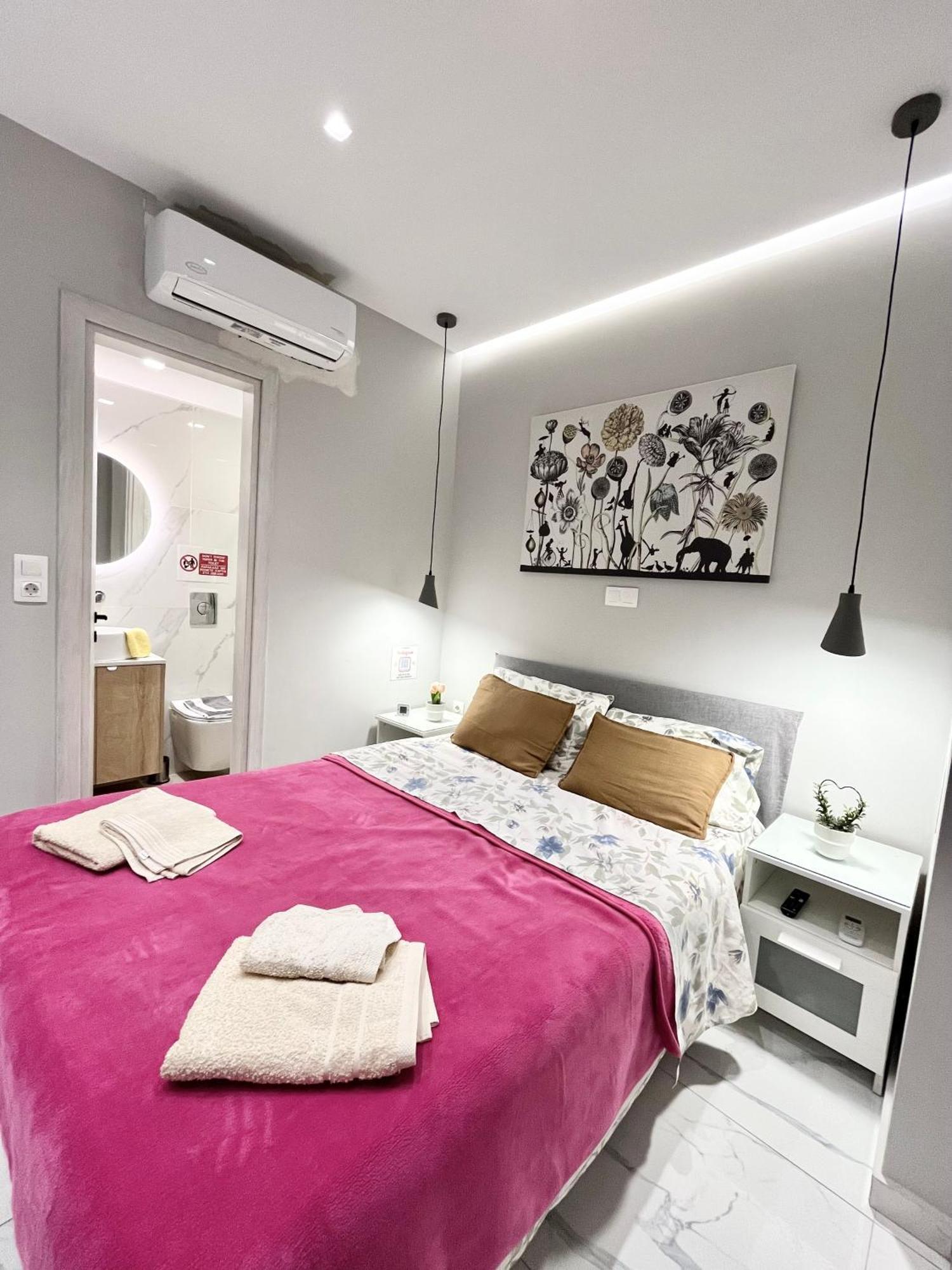 Apartment Blueline 2