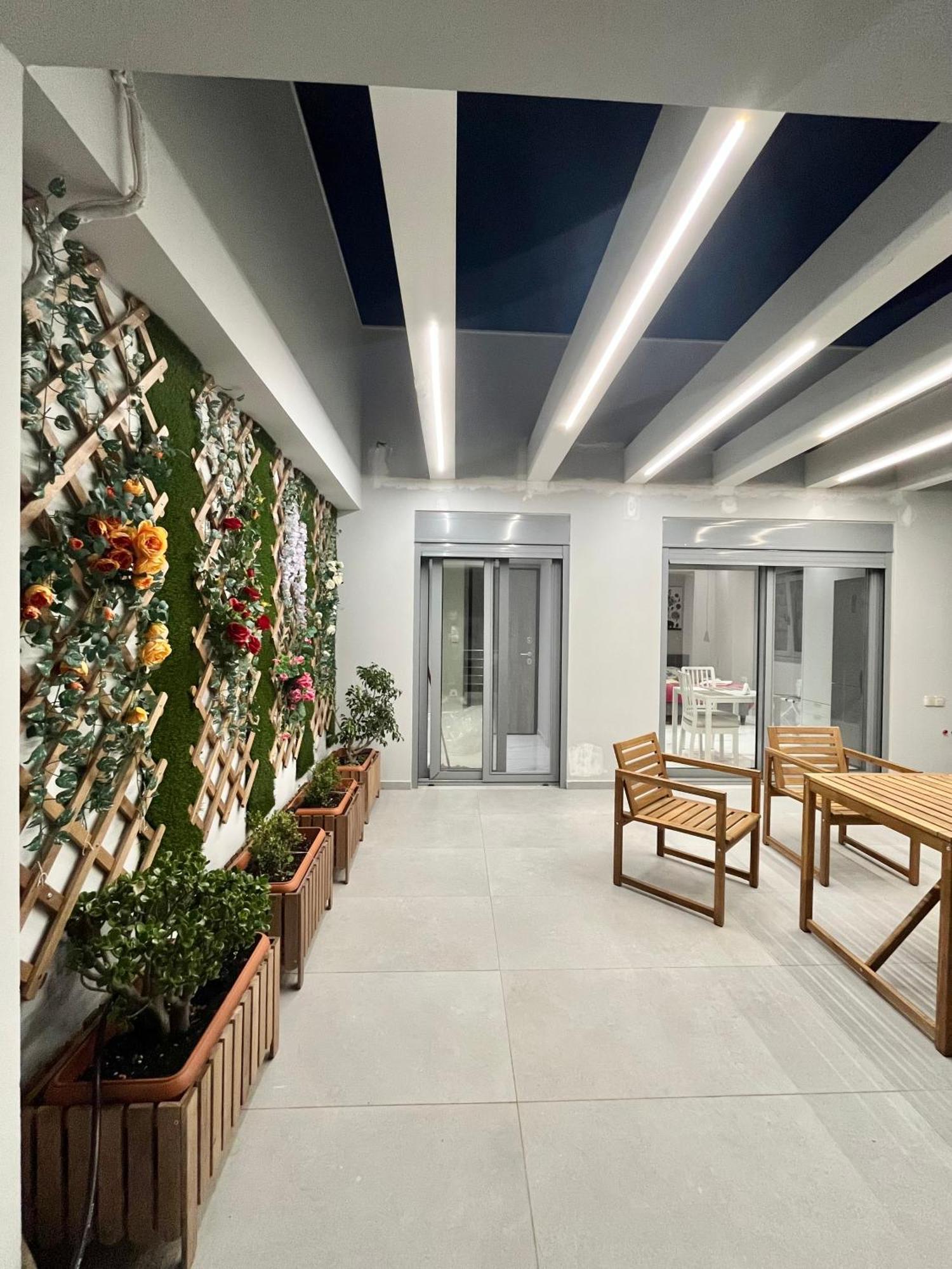 Apartment Blueline 2 *