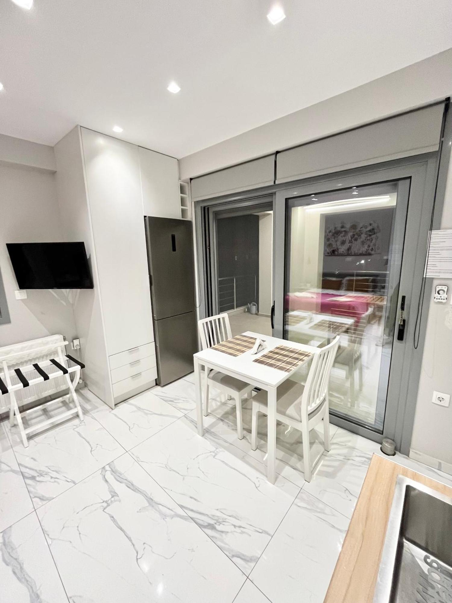 Apartment Blueline 2 *