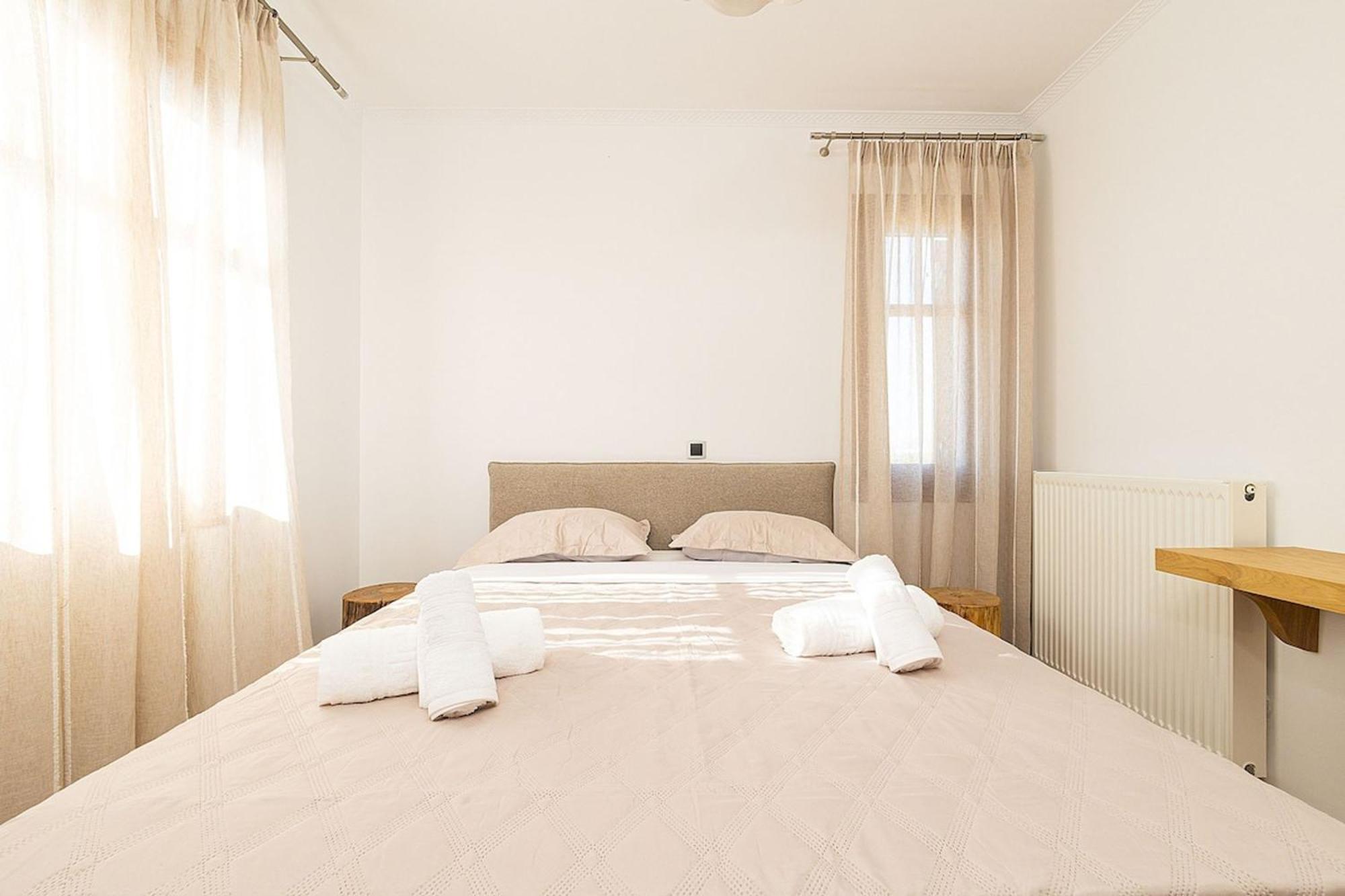 Billia Cheerful 4 Bedroom W Ocean View Naxos City