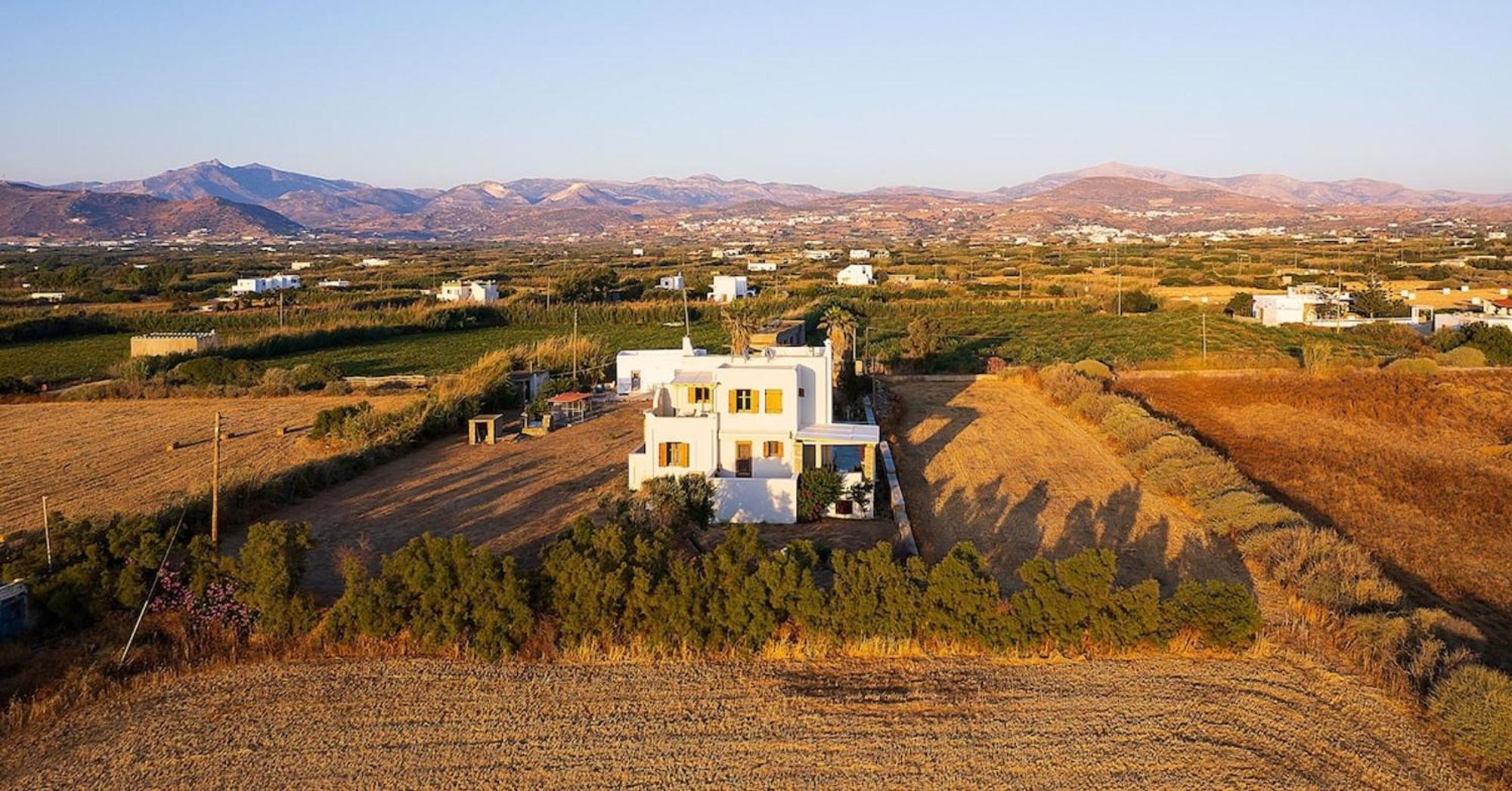 Billia Cheerful 4 Bedroom W Ocean View Holiday home Naxos City