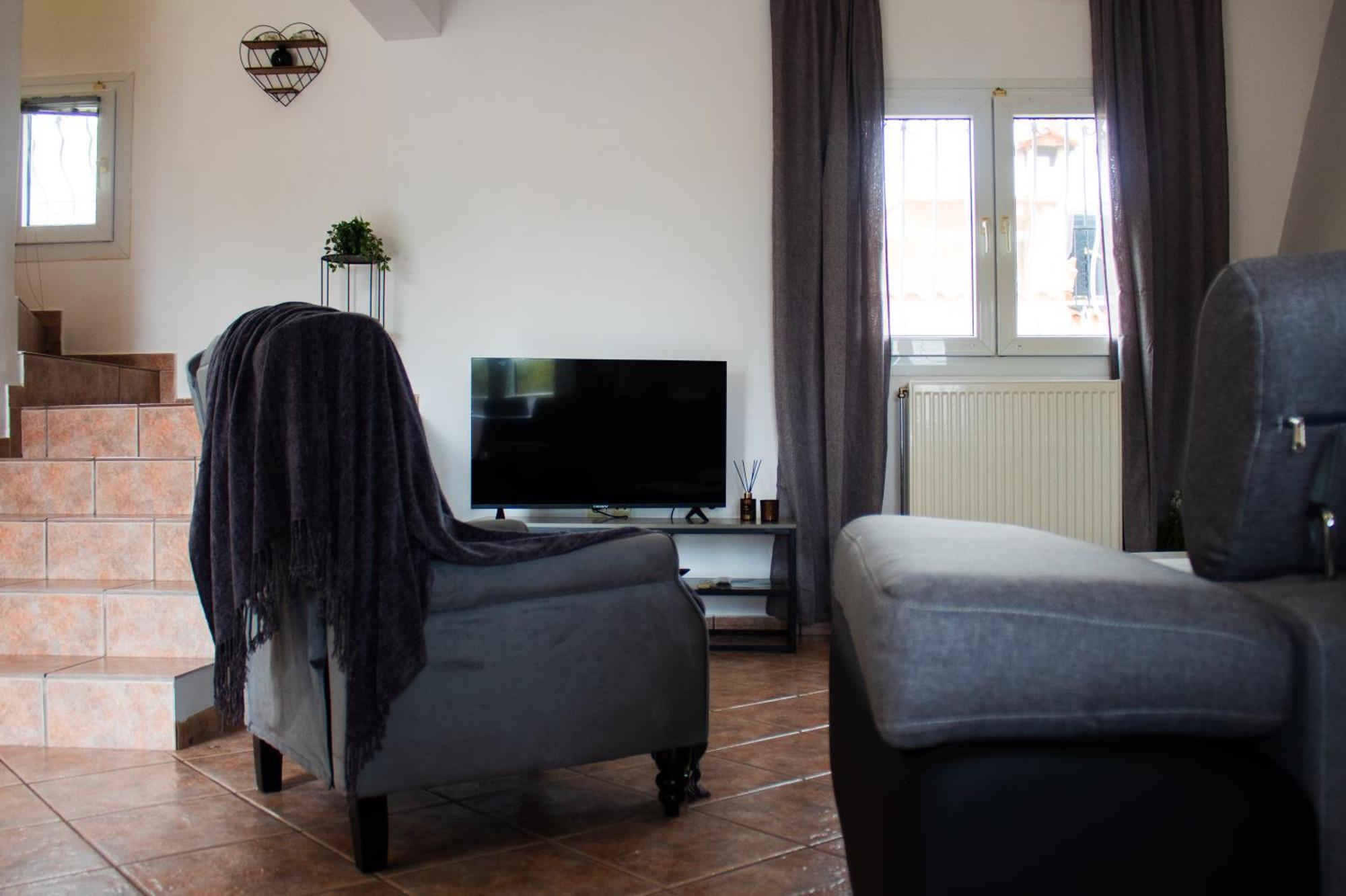 Apartment Emvi Vi Near Airport