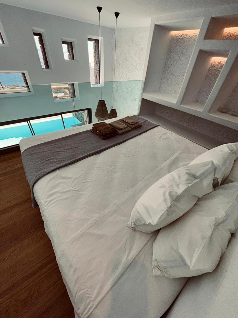 Ria Mar & By Live&travel Houlakia (Mykonos)