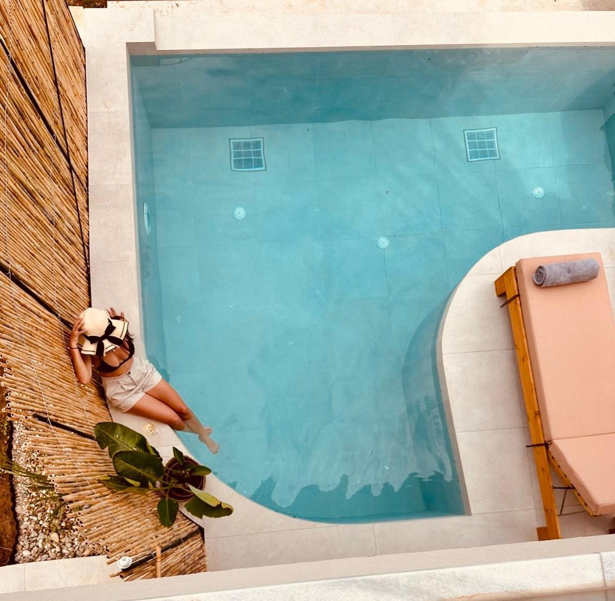Amo Golden Hotel *