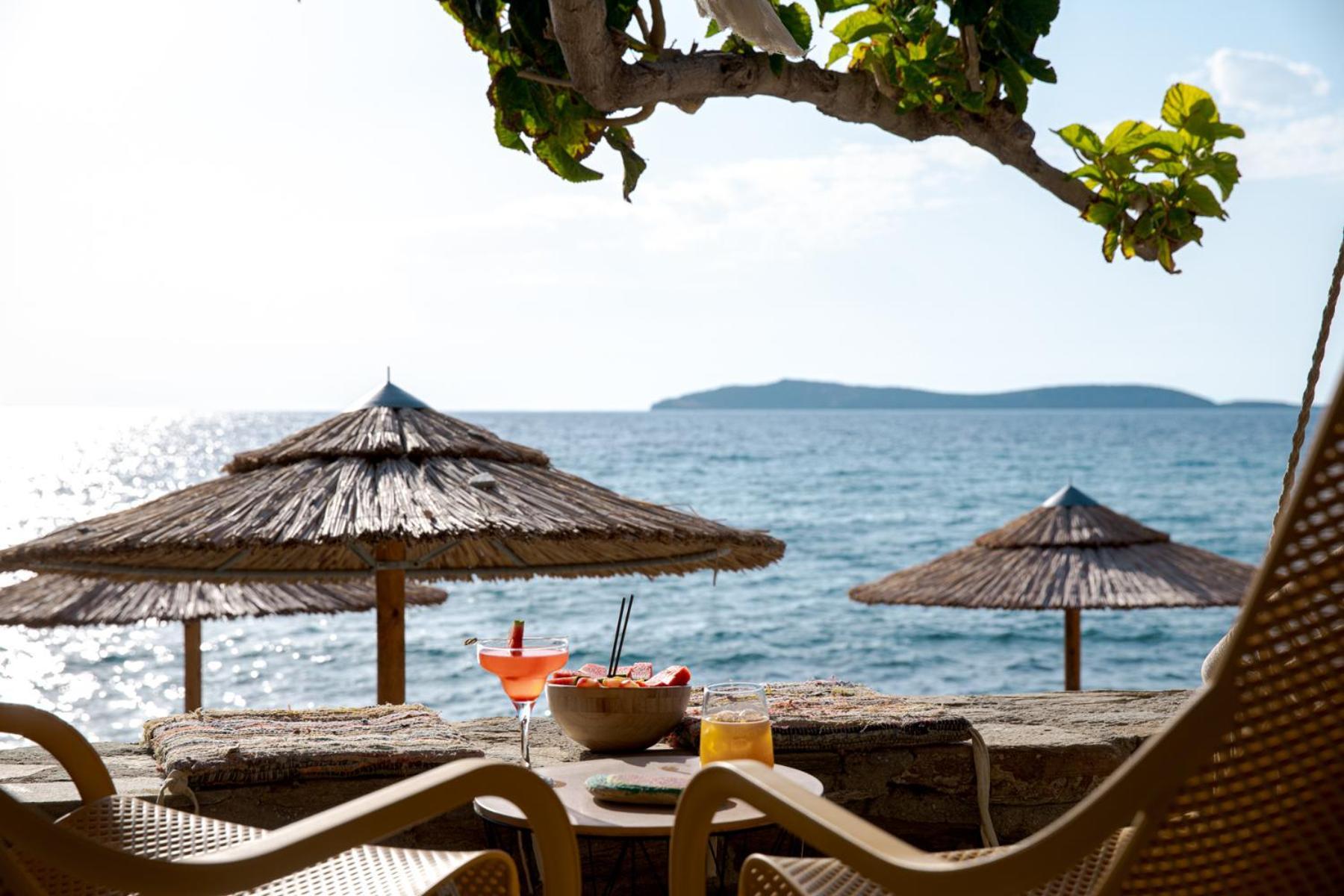 Hotel Aneroussa 3*
