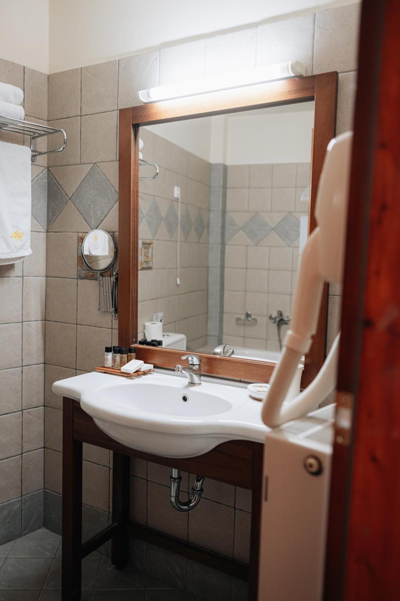 Hotel Alpen House & 4*