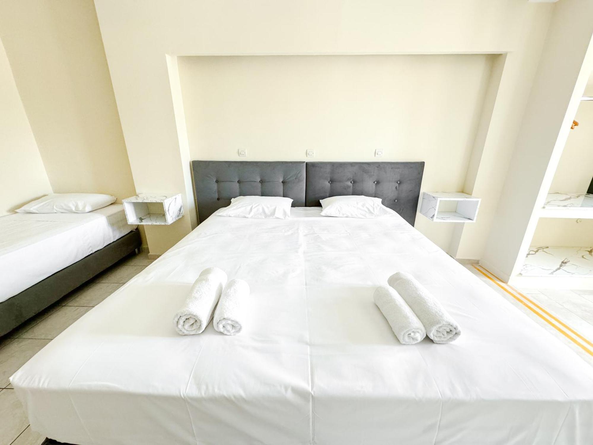 Plaza Hotel 3*