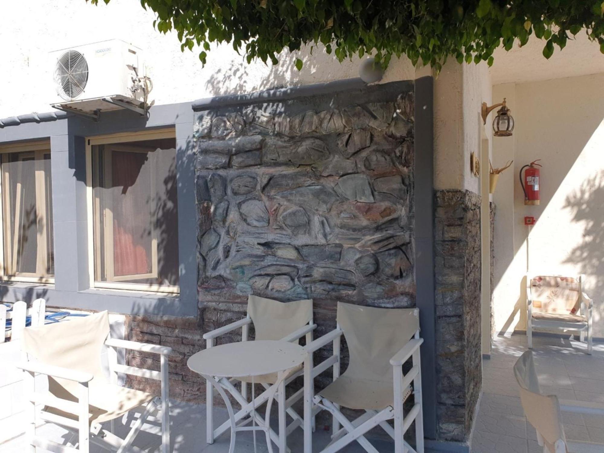 Hermes Korifi Apartment