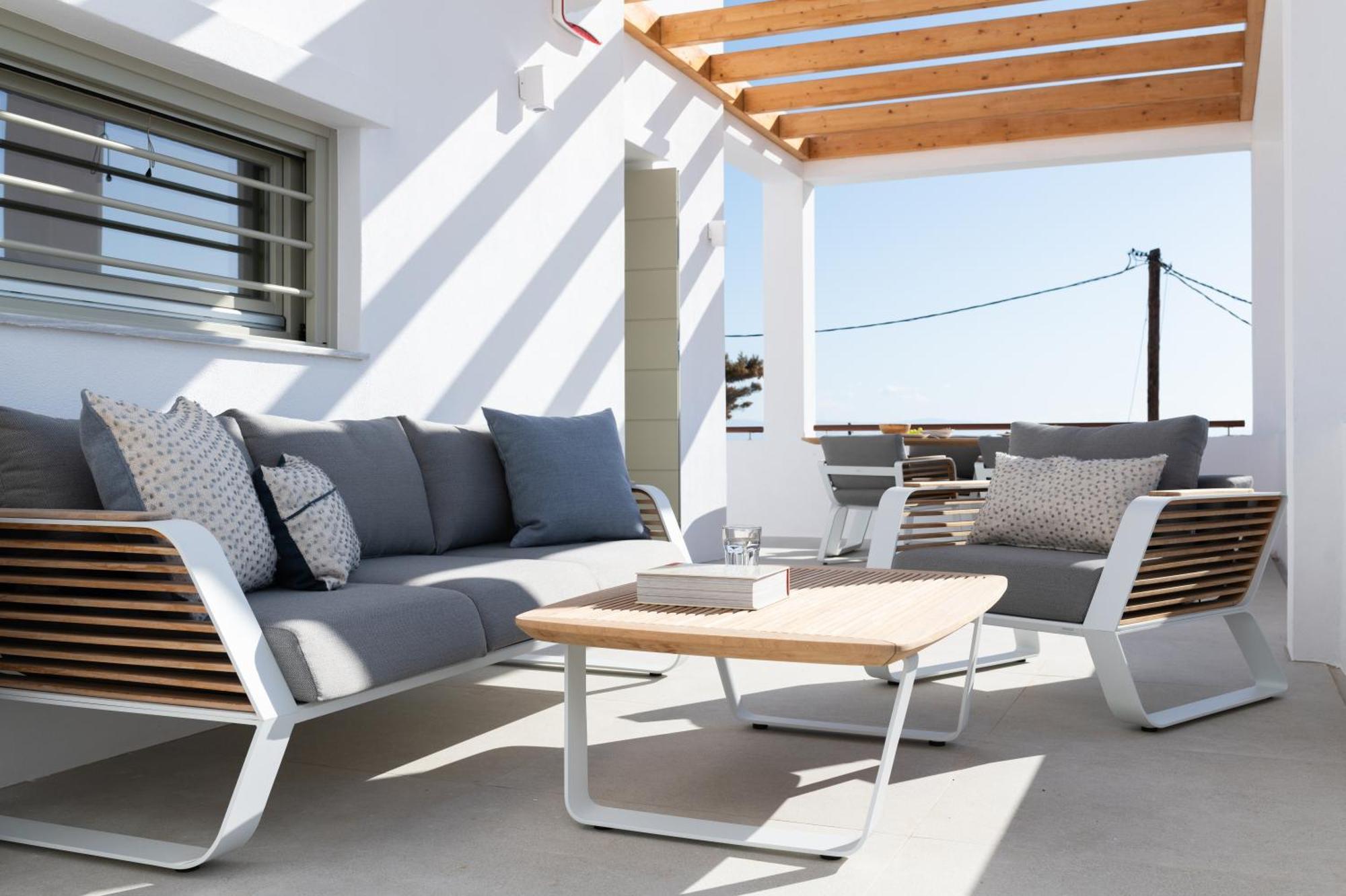 Apartment Triotissa Local Living Residences *