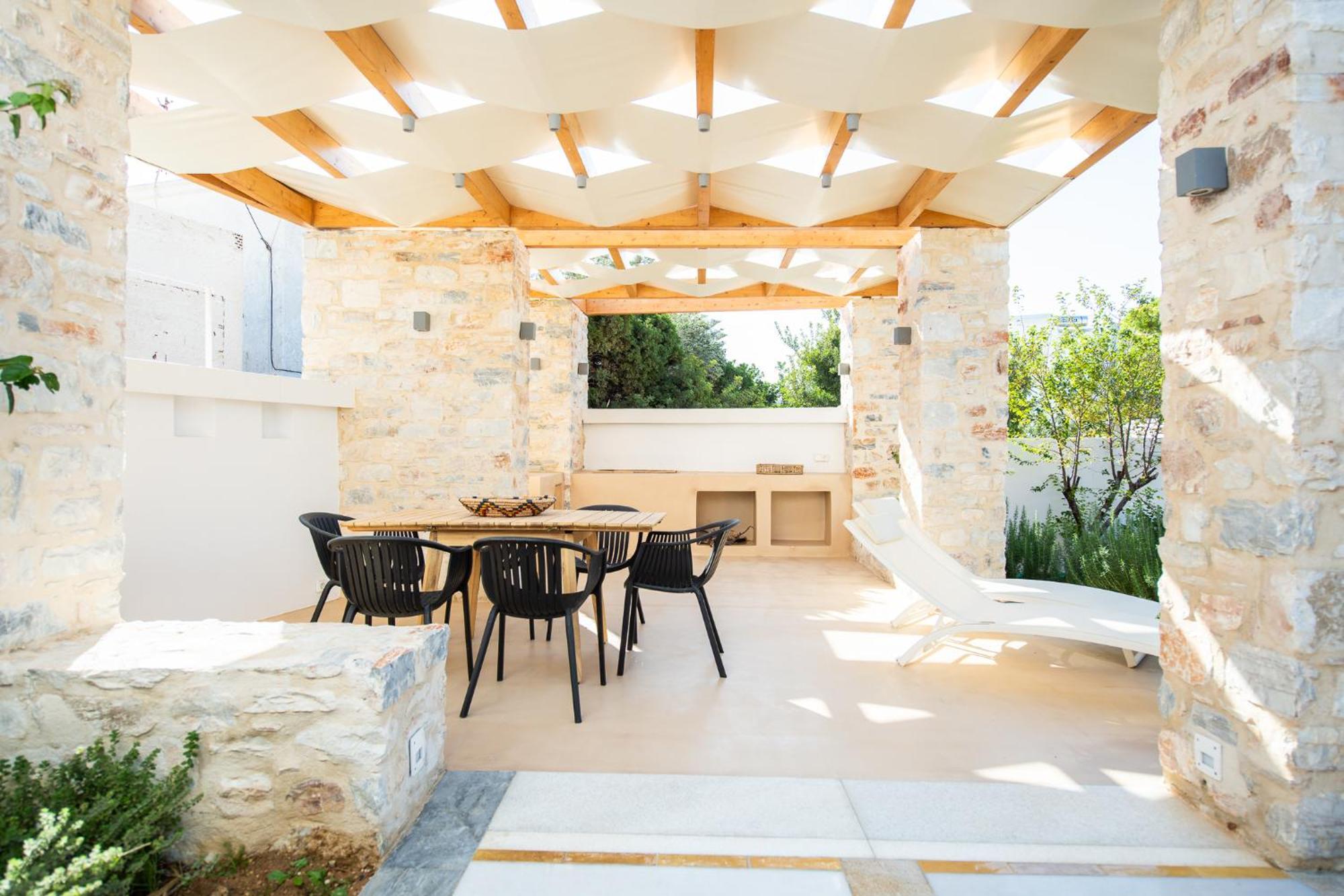 Apartment Triotissa Local Living Residences *