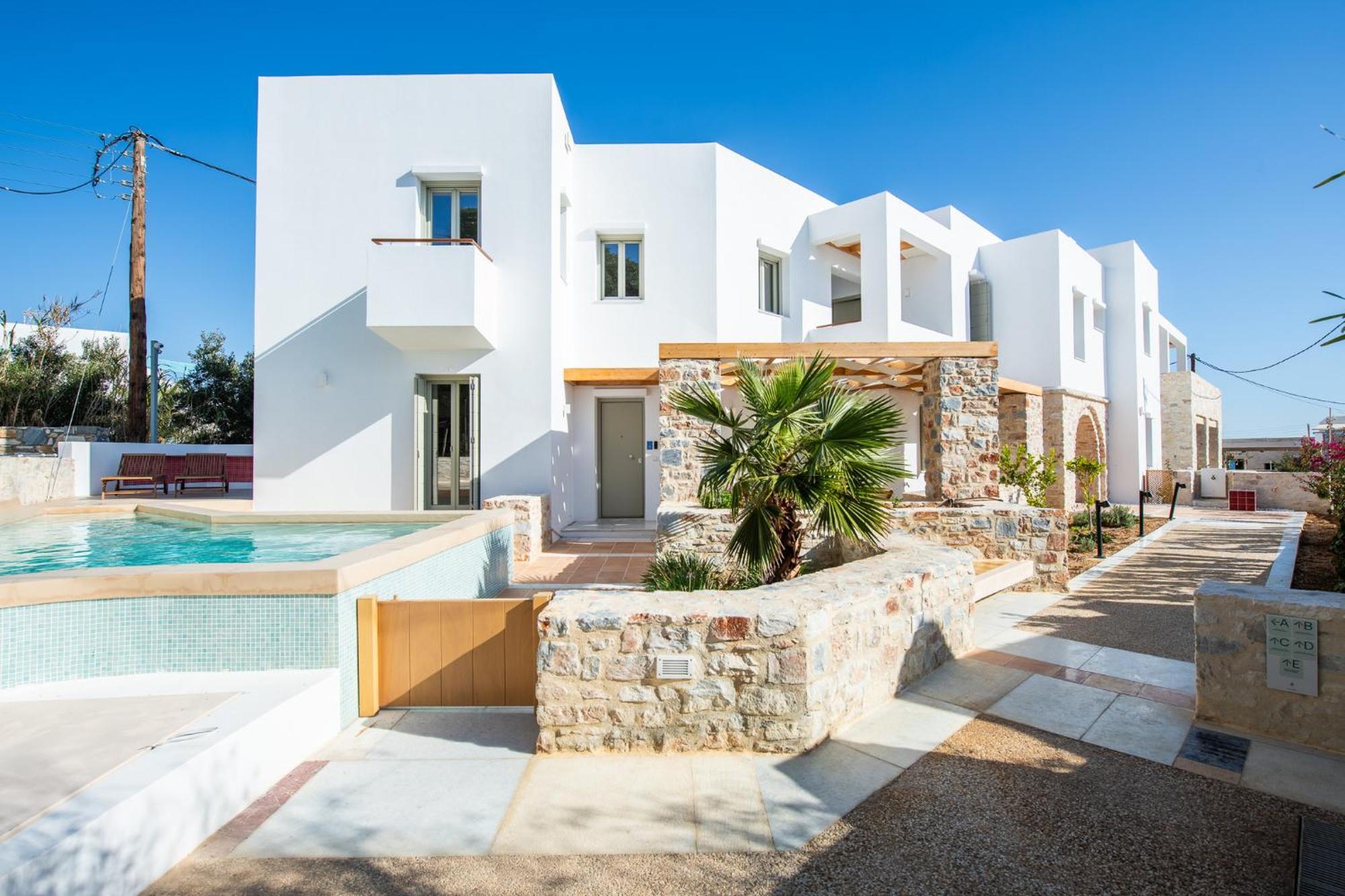 Triotissa Local Living Residences * Drios