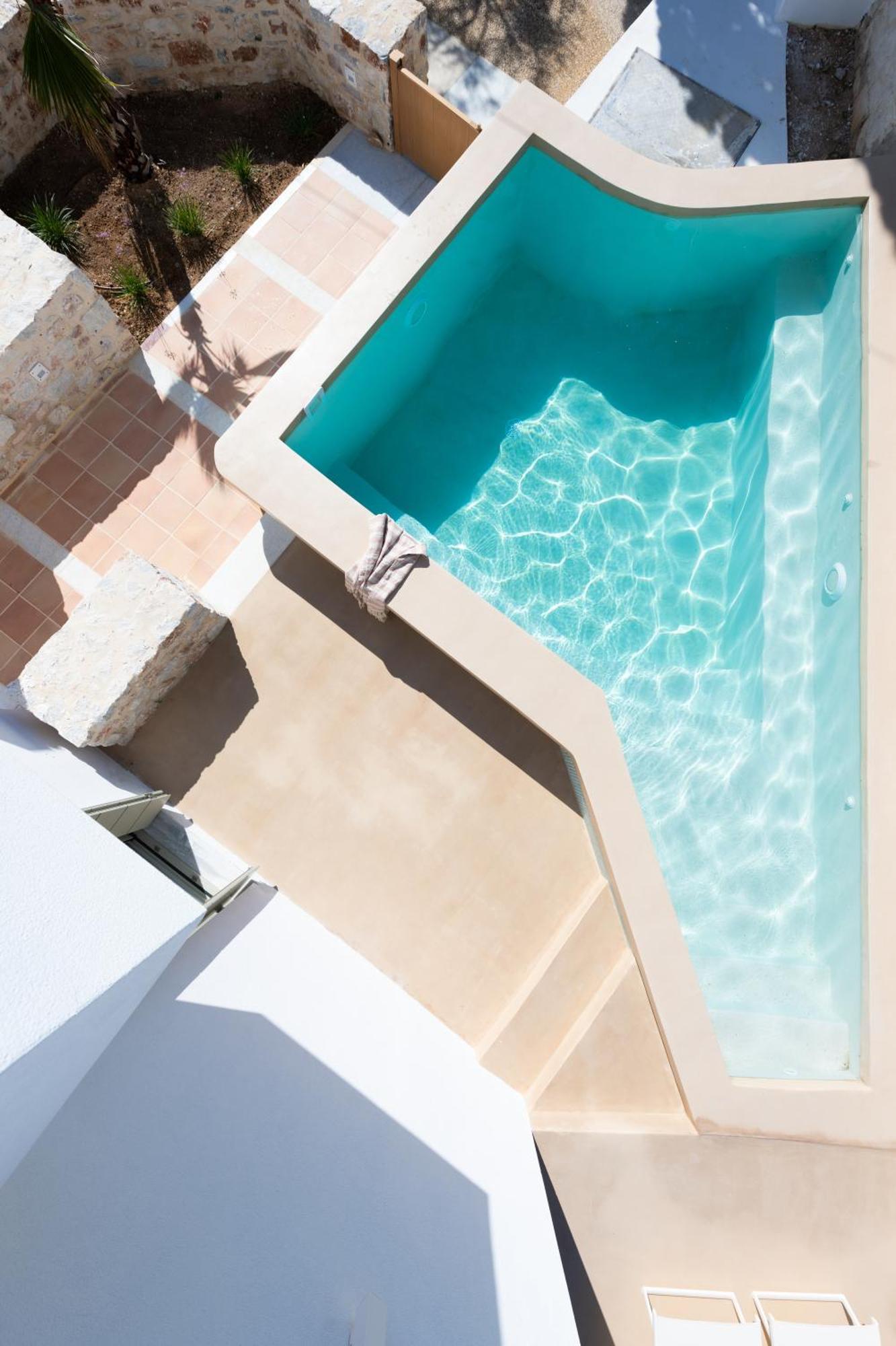 Triotissa Local Living Residences Apartment