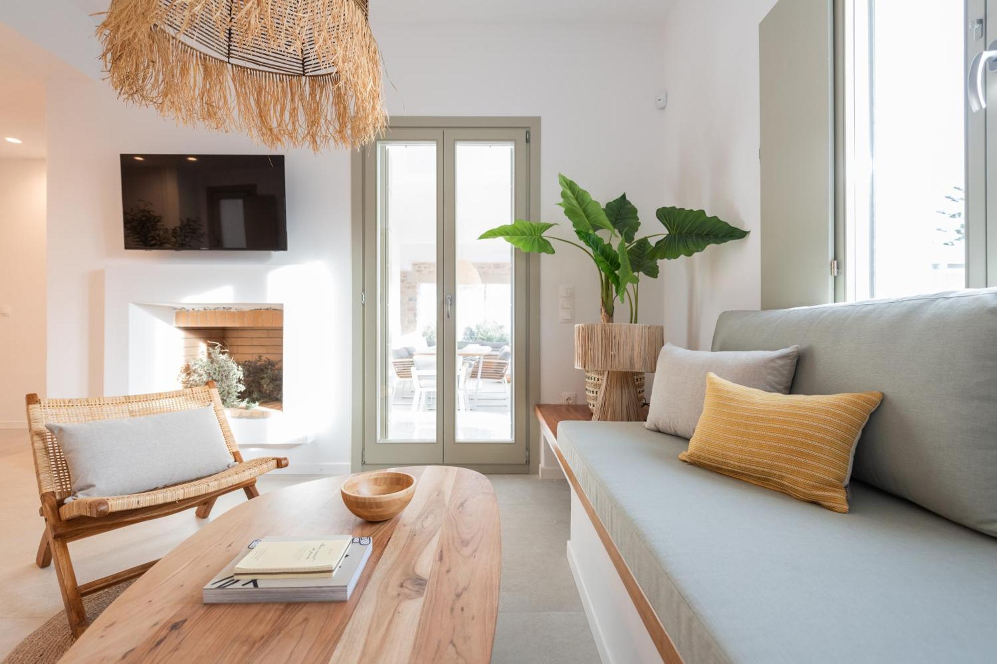 Apartment Triotissa Local Living Residences