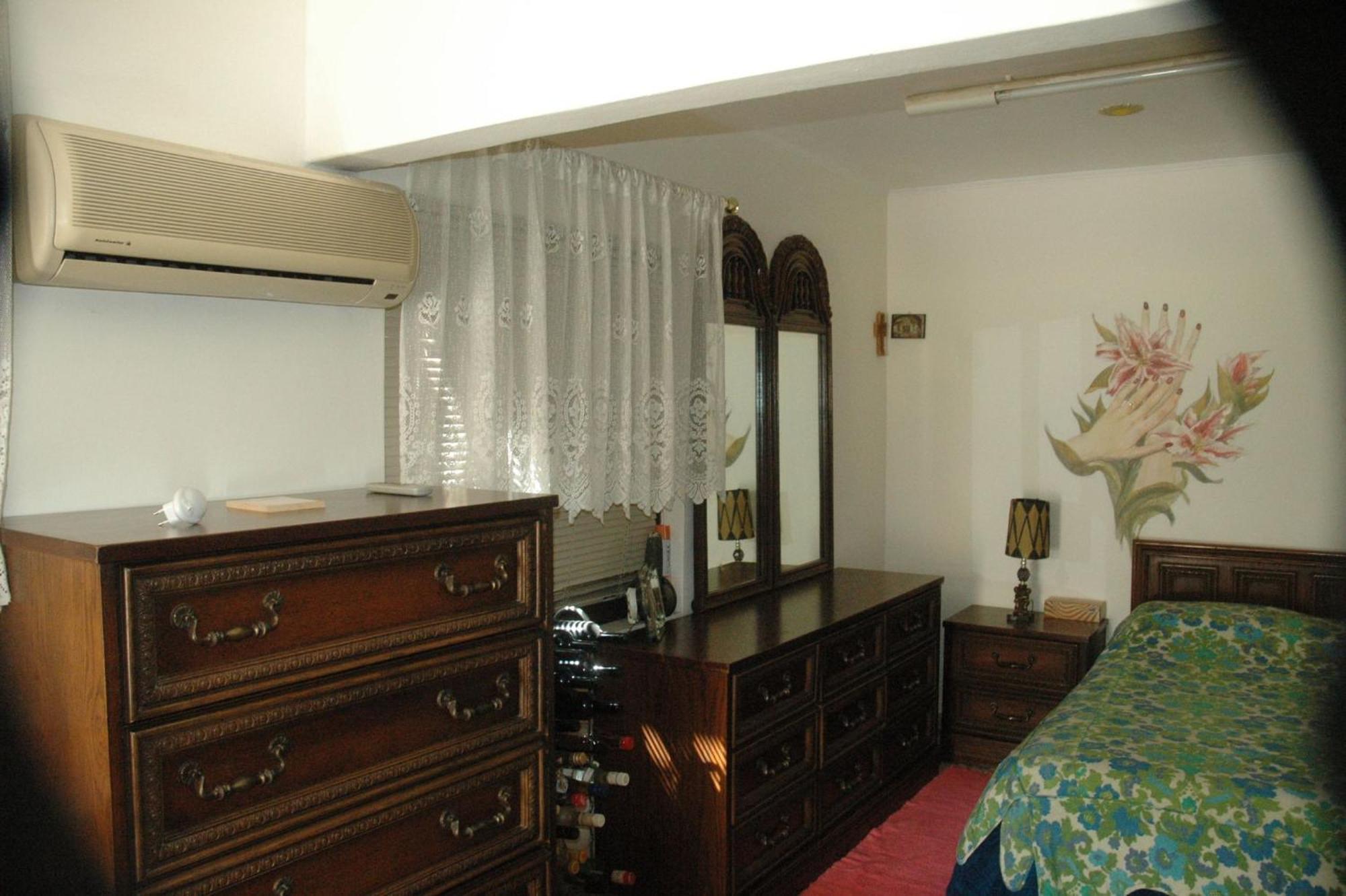 In - Independent For 2 People Guest house