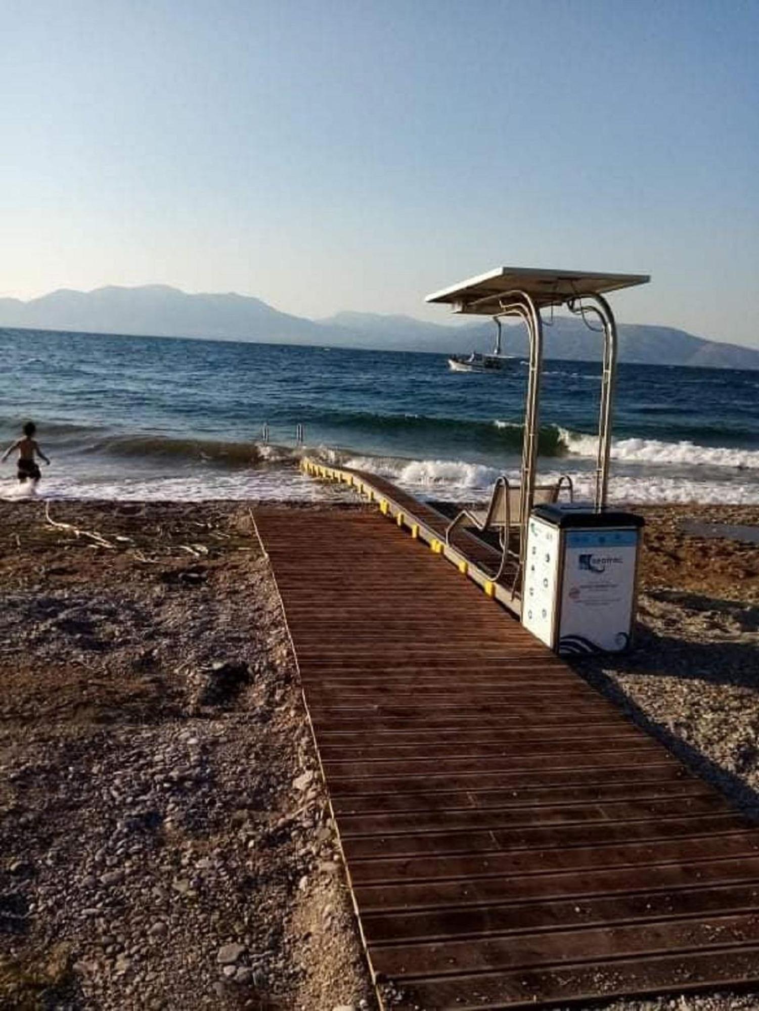 In - Independent For 2 People Patras