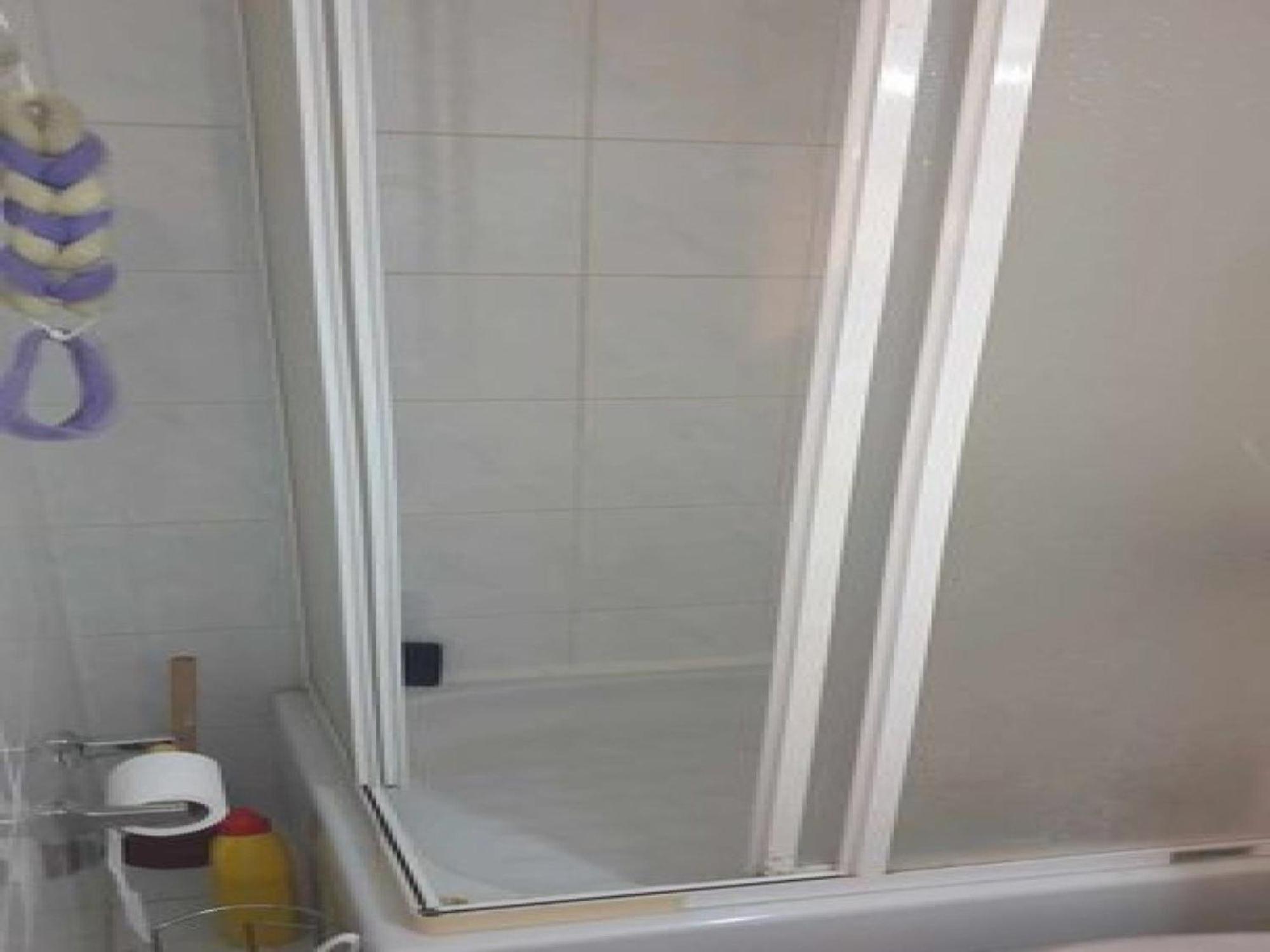 In - Independent For 2 People Guest house