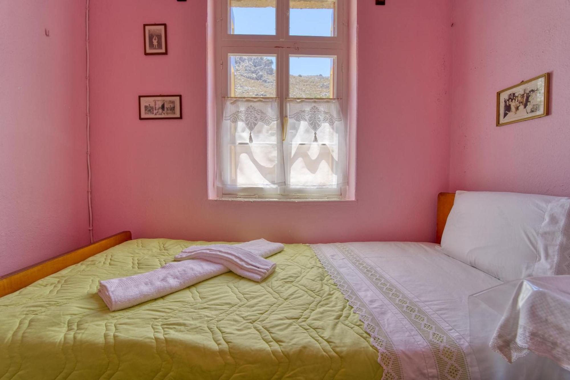 Waterfront House Pedi Holiday home *