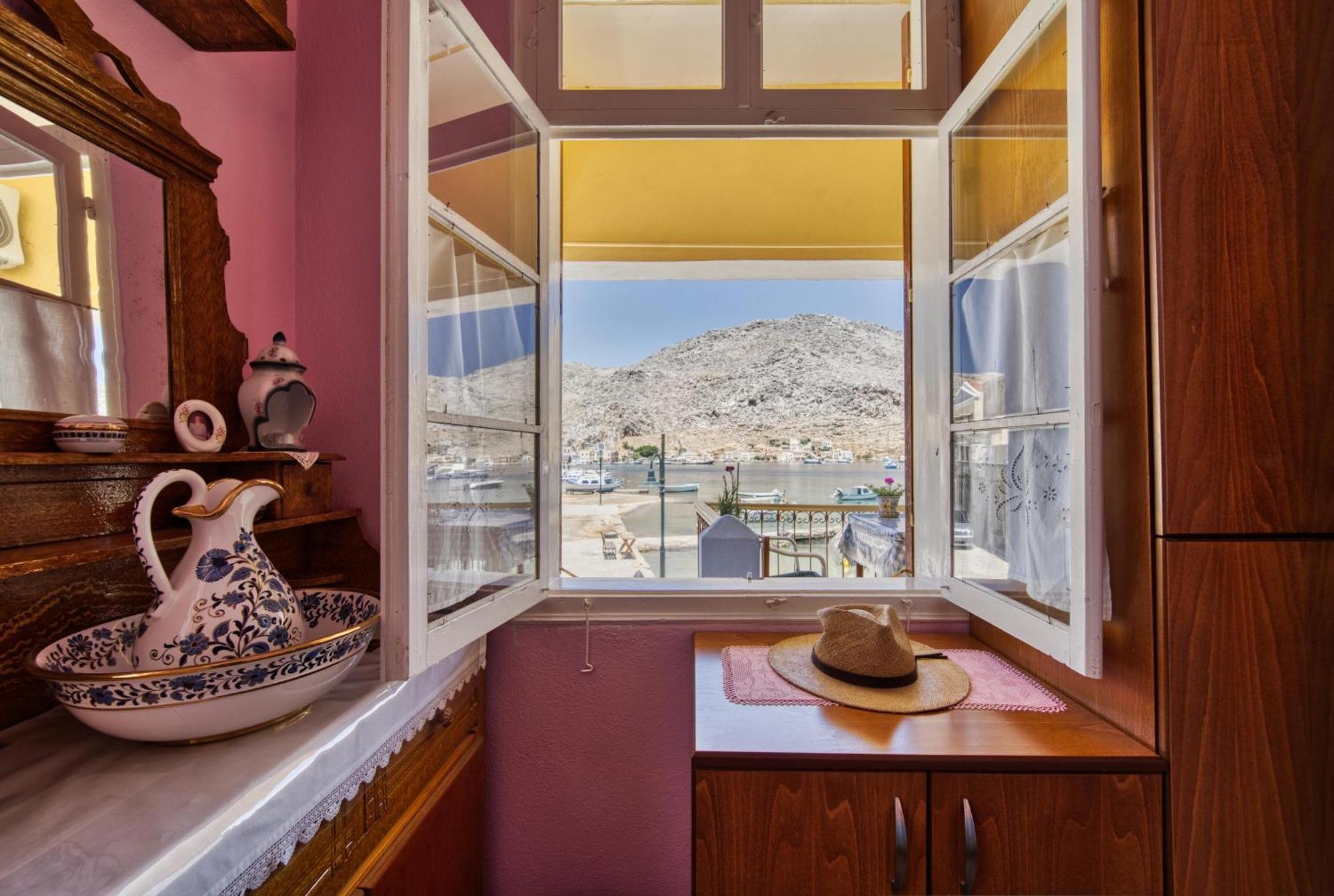 Waterfront House Pedi Holiday home *