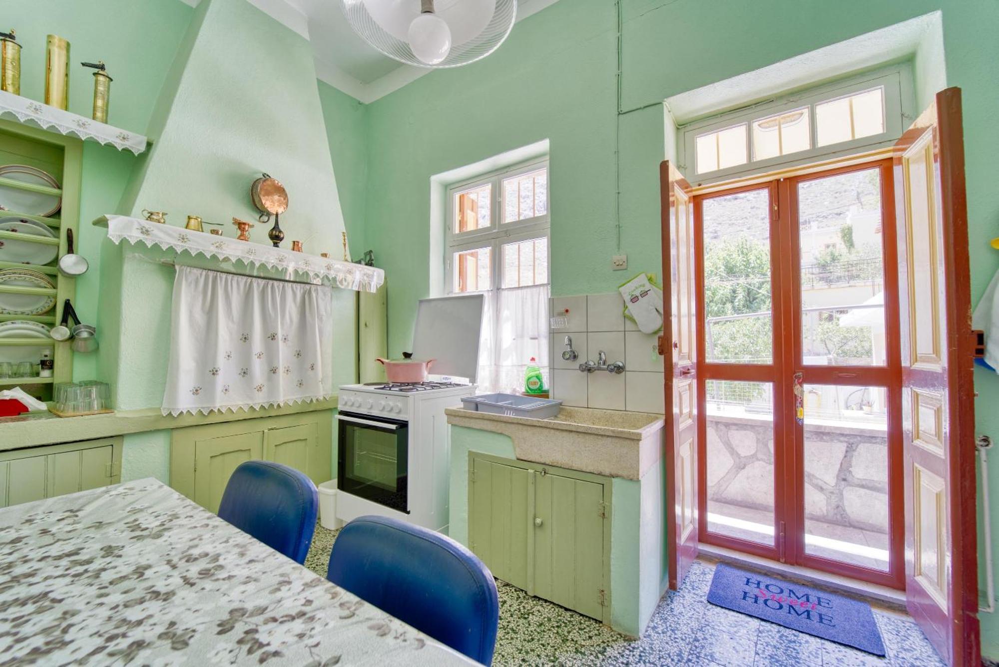 Waterfront House Pedi * Symi