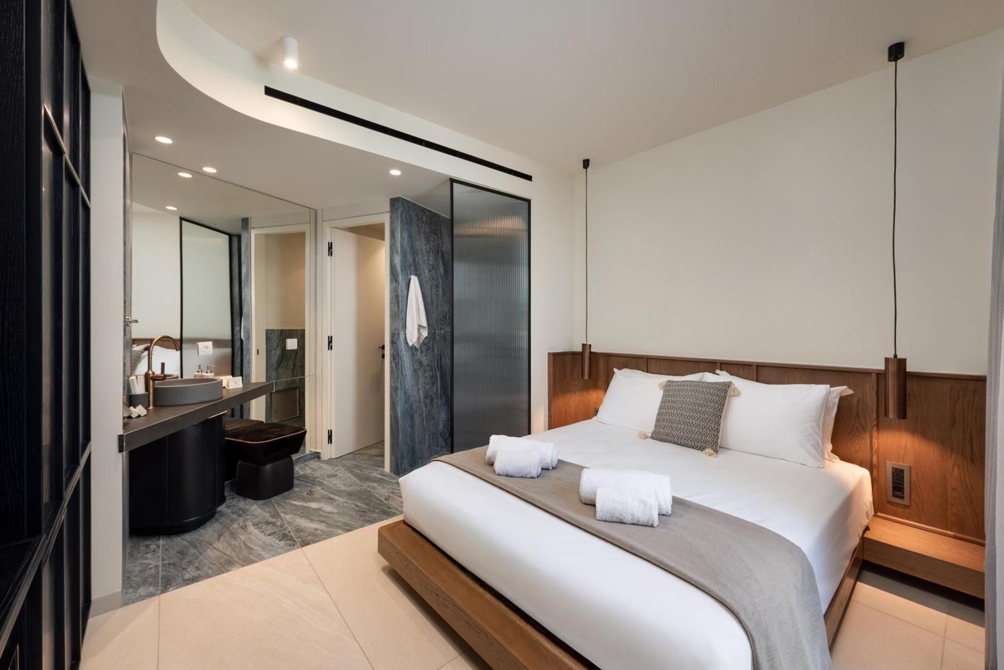 Stories Boutique Hotel 4*