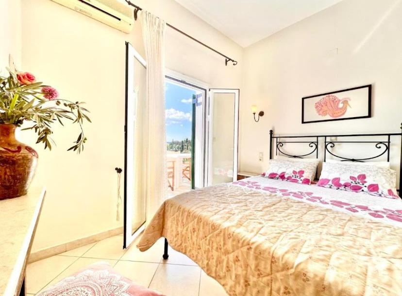 Apartment Aphrodite & With Swimming Pool