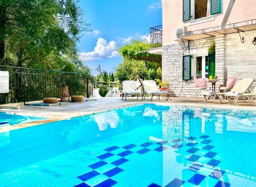 Aphrodite & With Swimming Pool Apartment